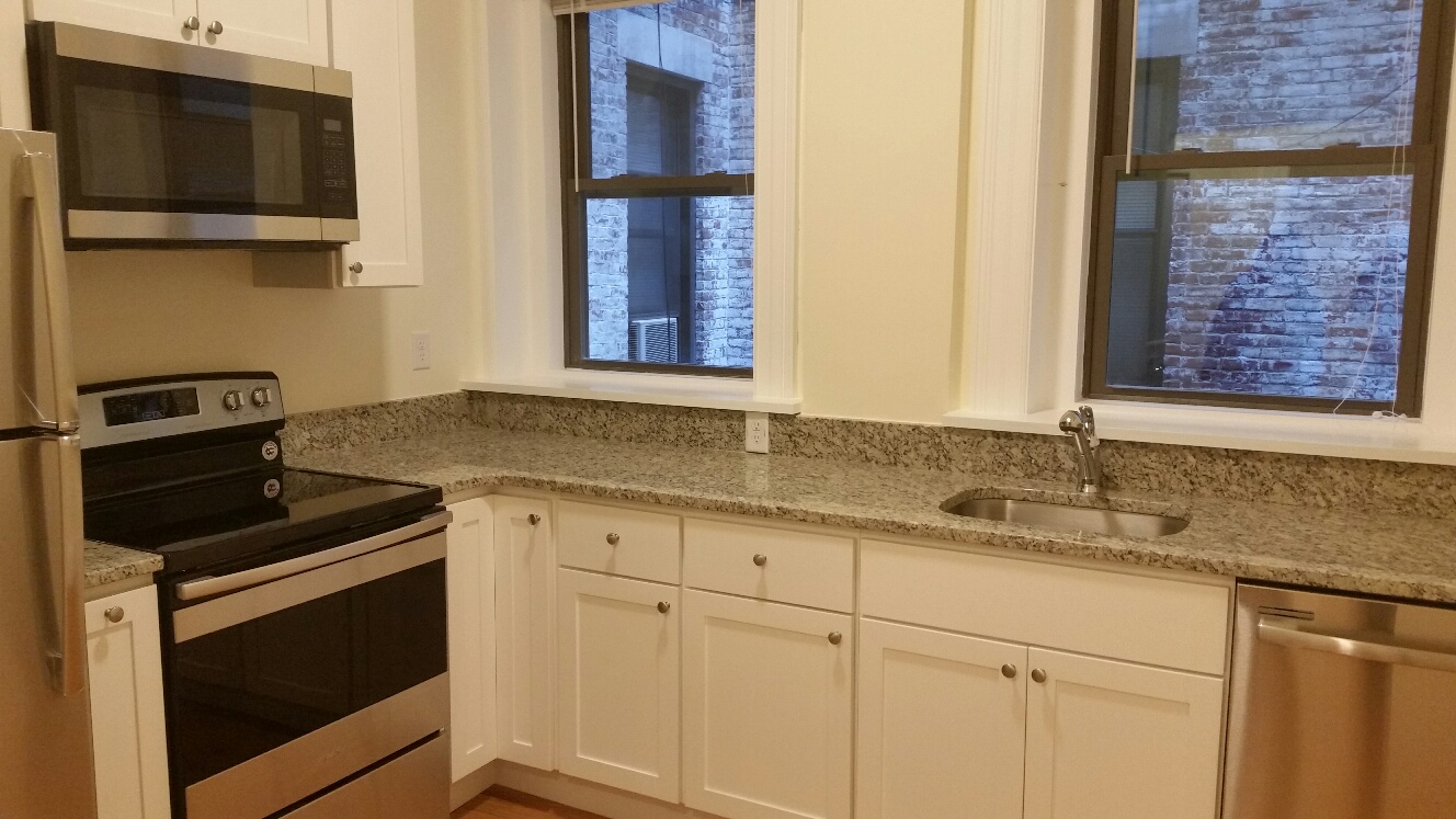 1463 Beacon St, Washington Square