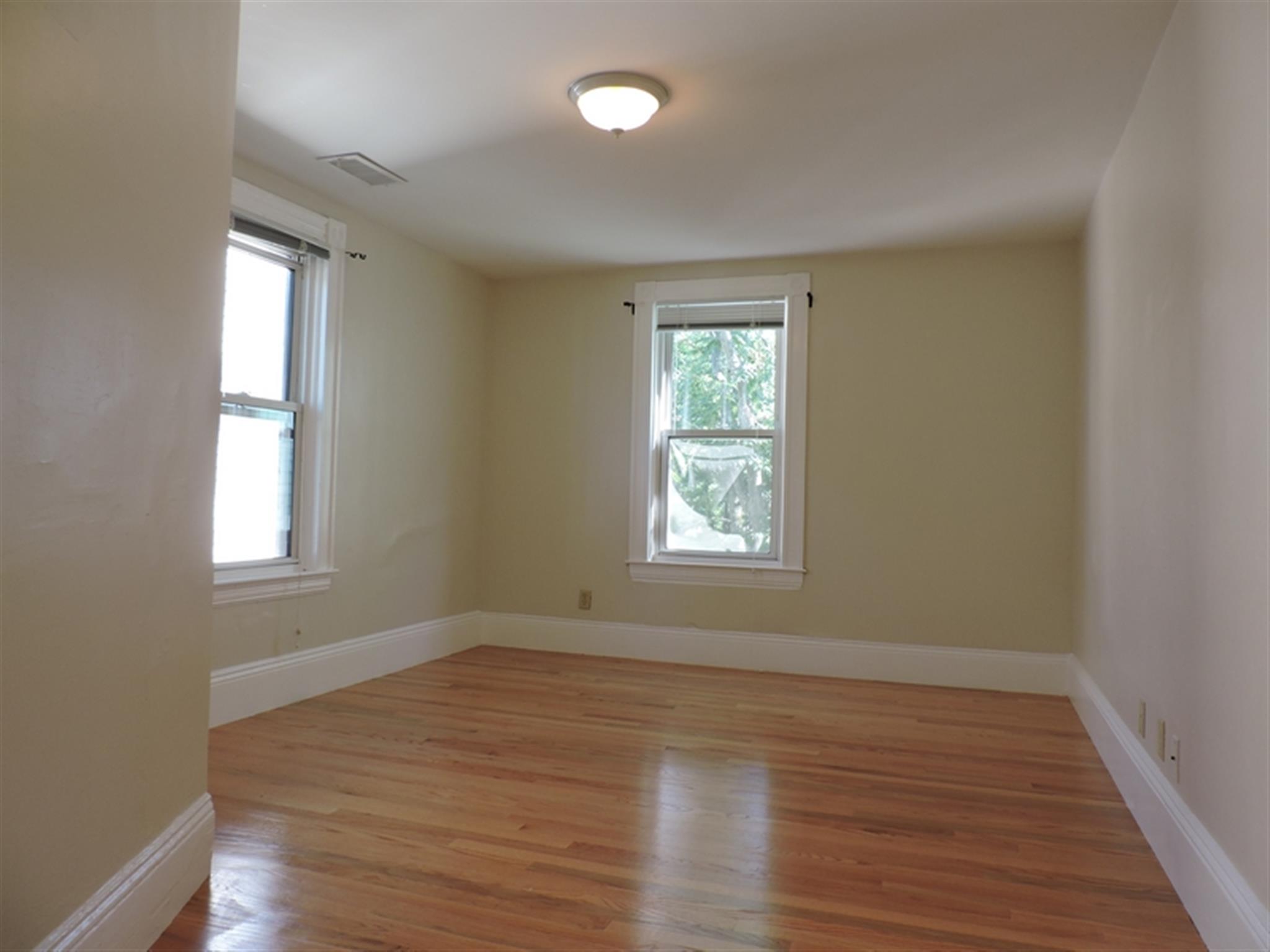 53 Market St, Central Square