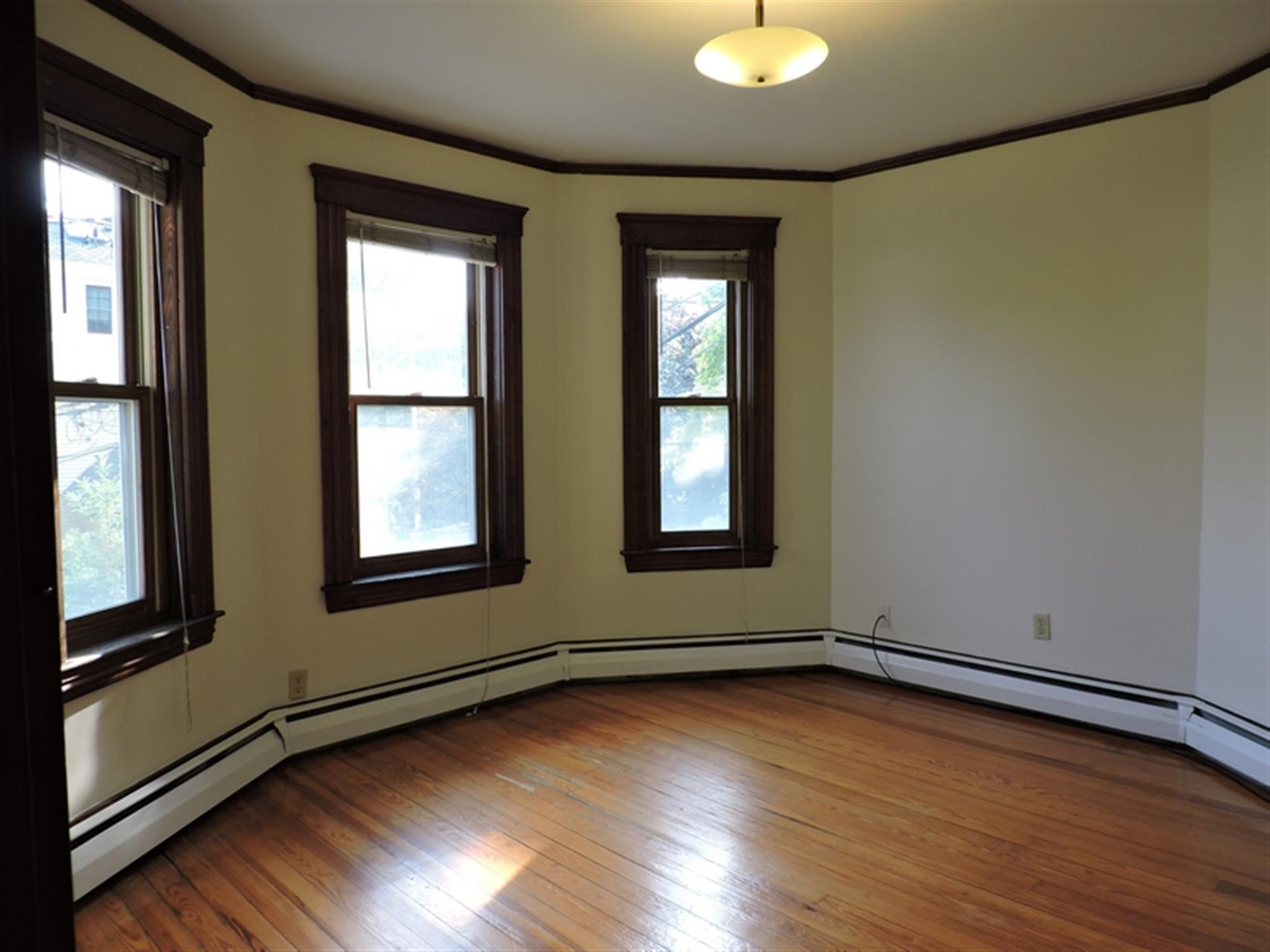 126 Kinnaird St, Harvard Square