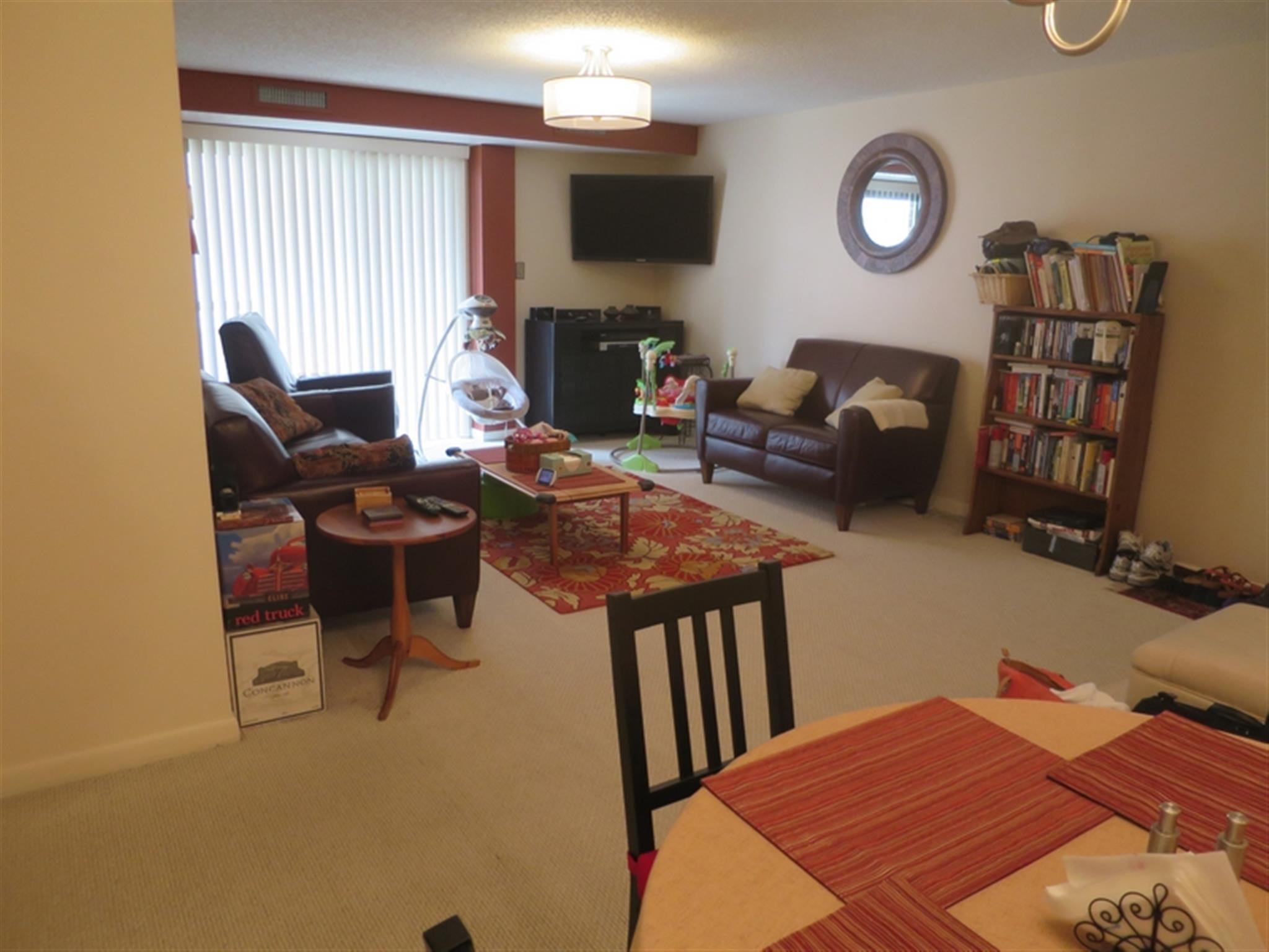 23 Elm St, Davis Square