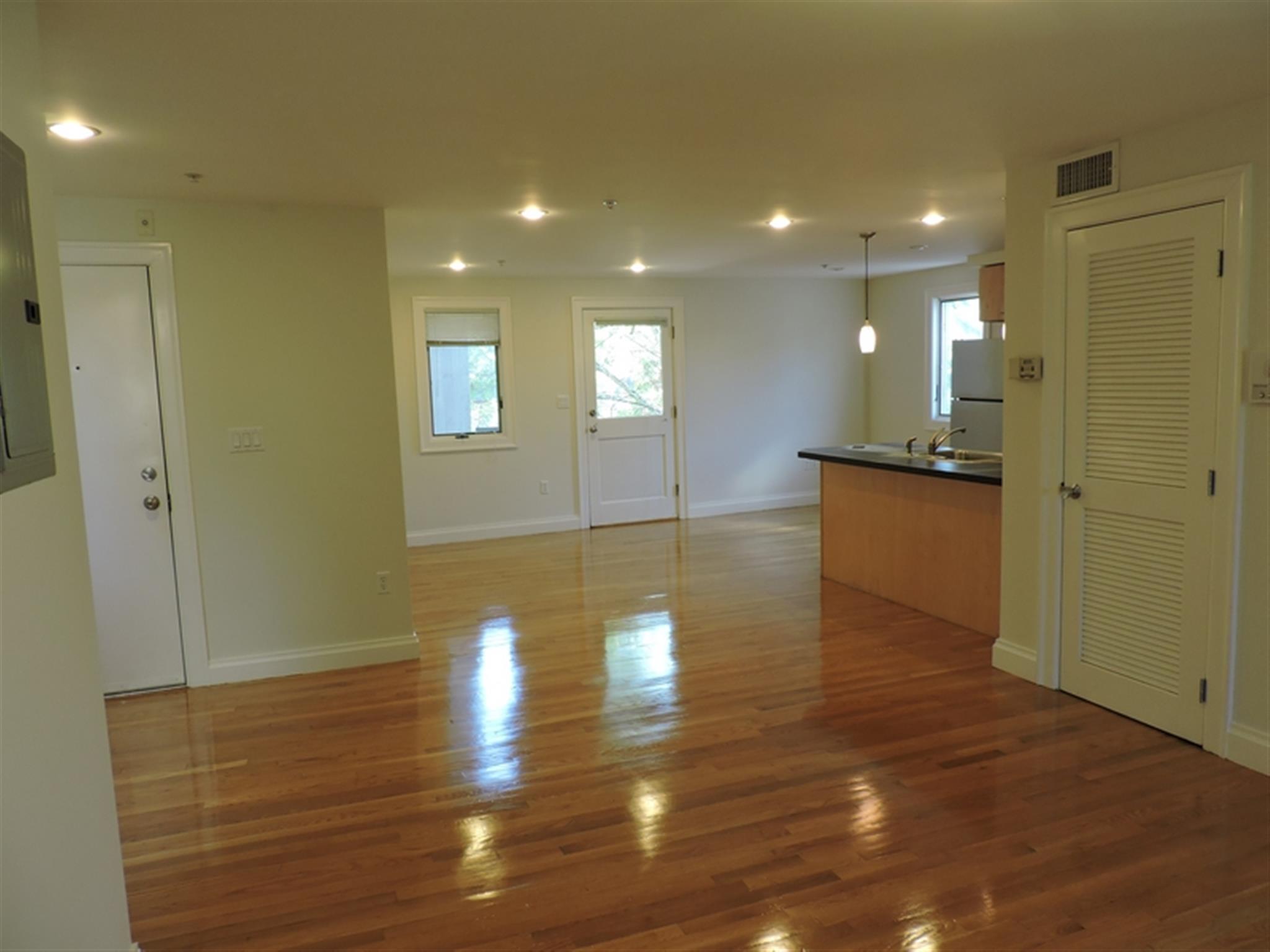 1110 Massachusetts Ave, Harvard Square