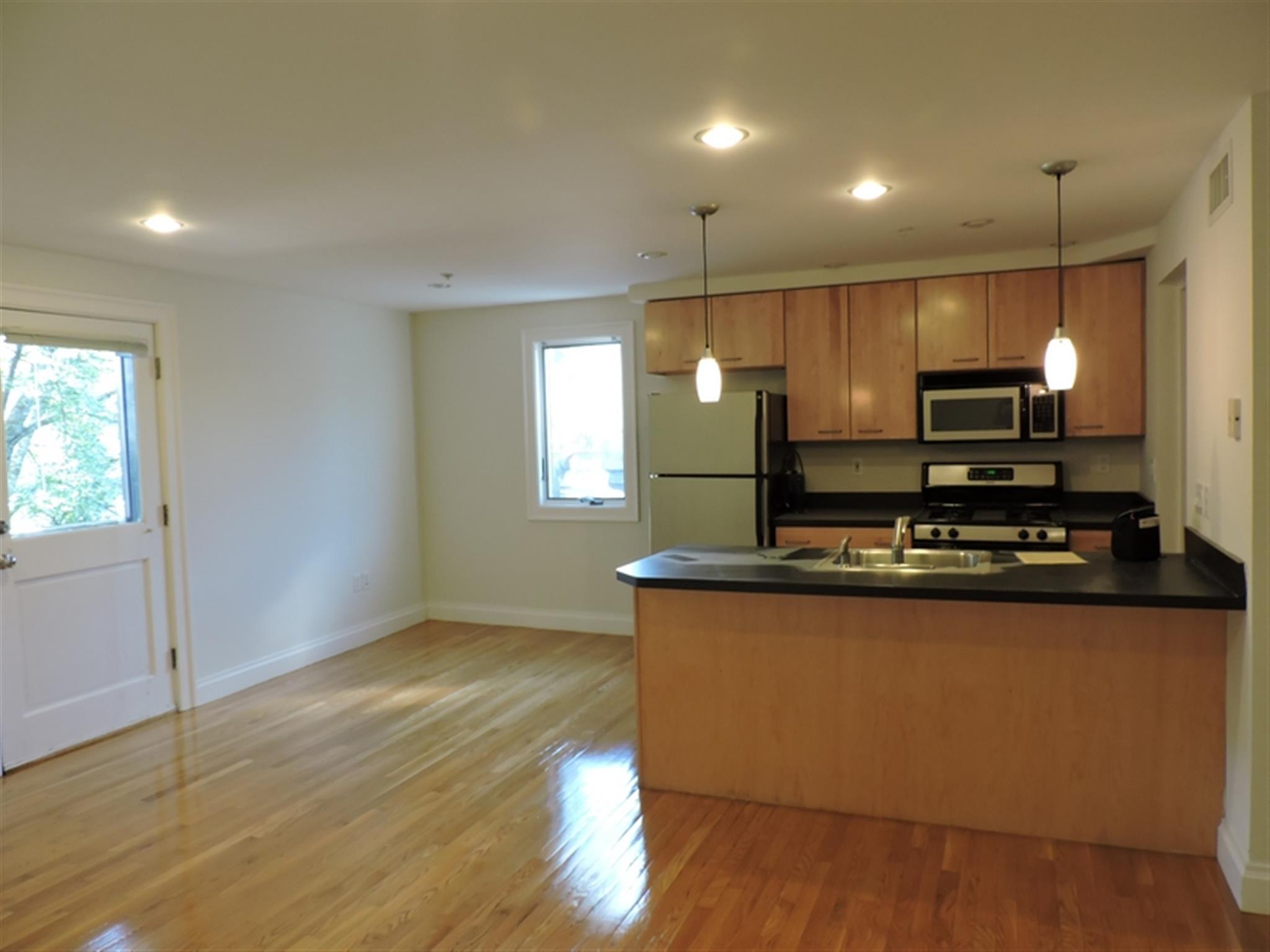 1110 Massachusetts Ave, Harvard Square