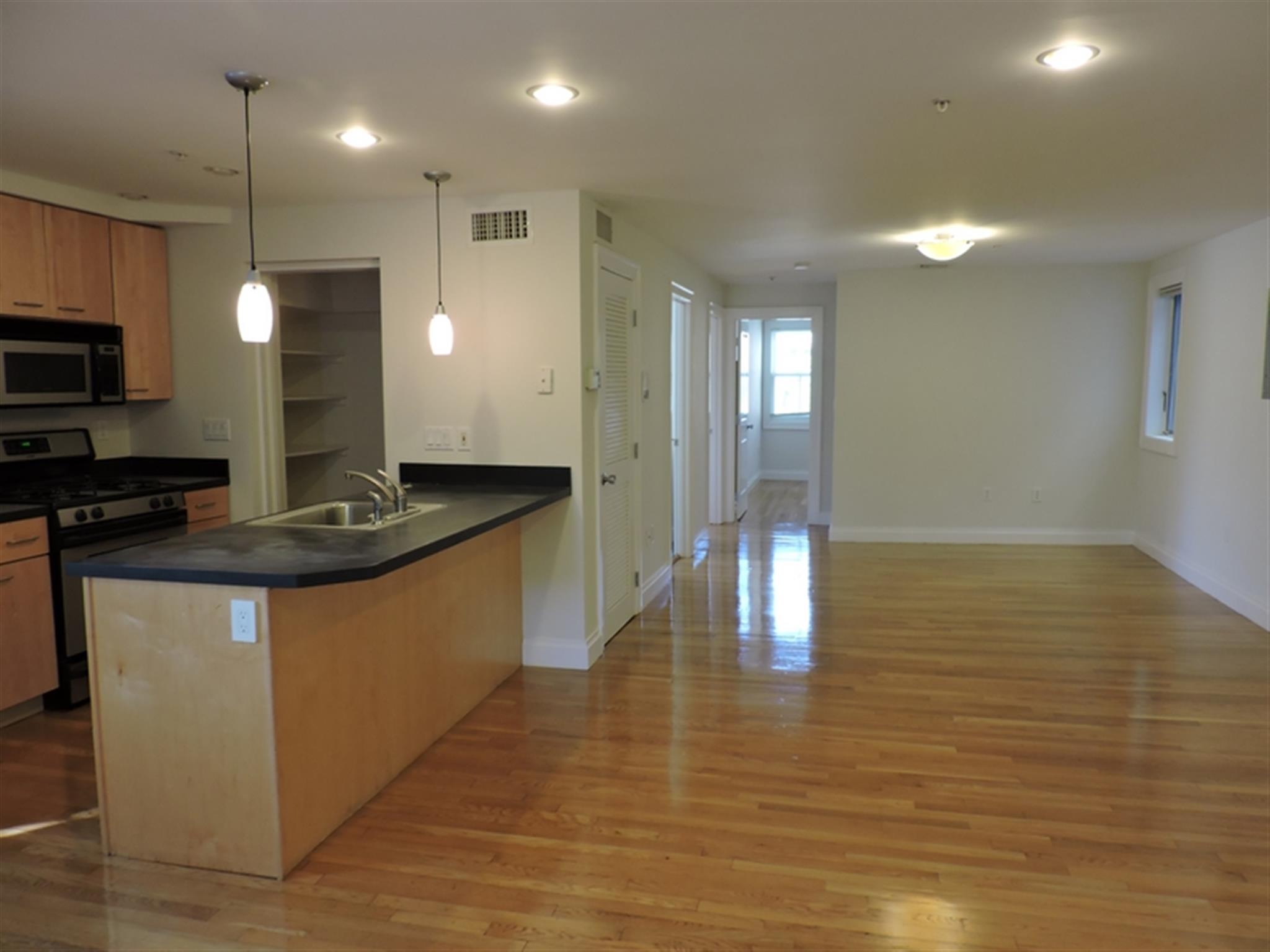 1110 Massachusetts Ave, Harvard Square