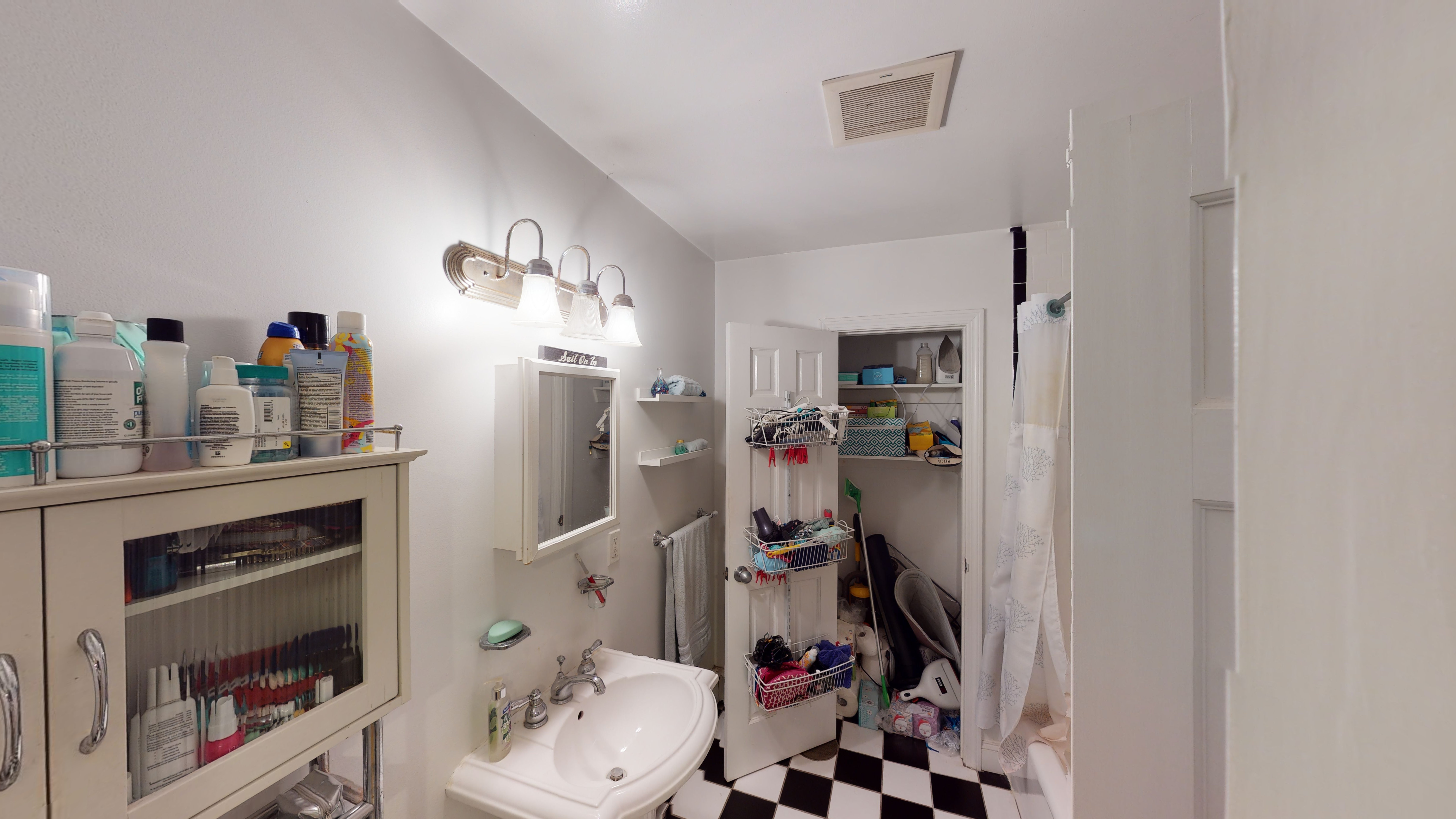 6 Brimmer St, Beacon Hill