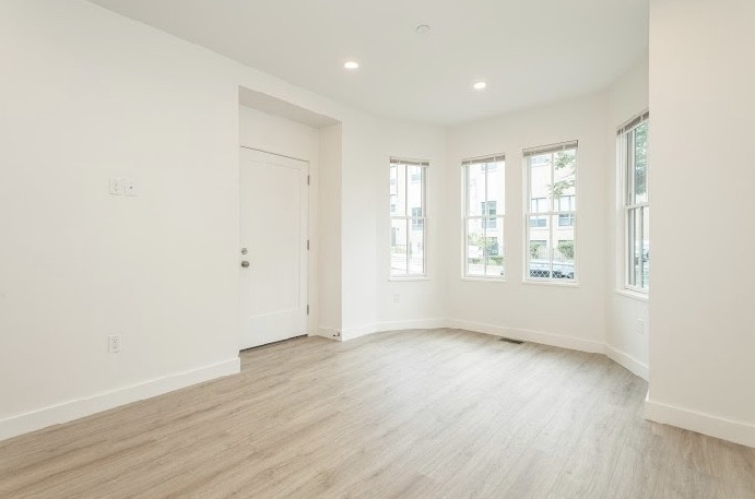 1474 Tremont St, Mission Hill