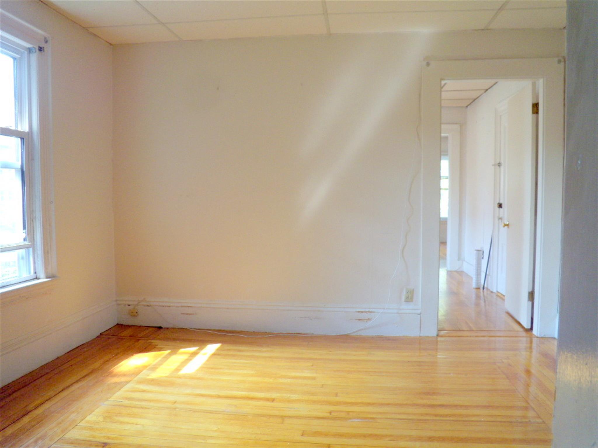 74 Dover St, Davis Square