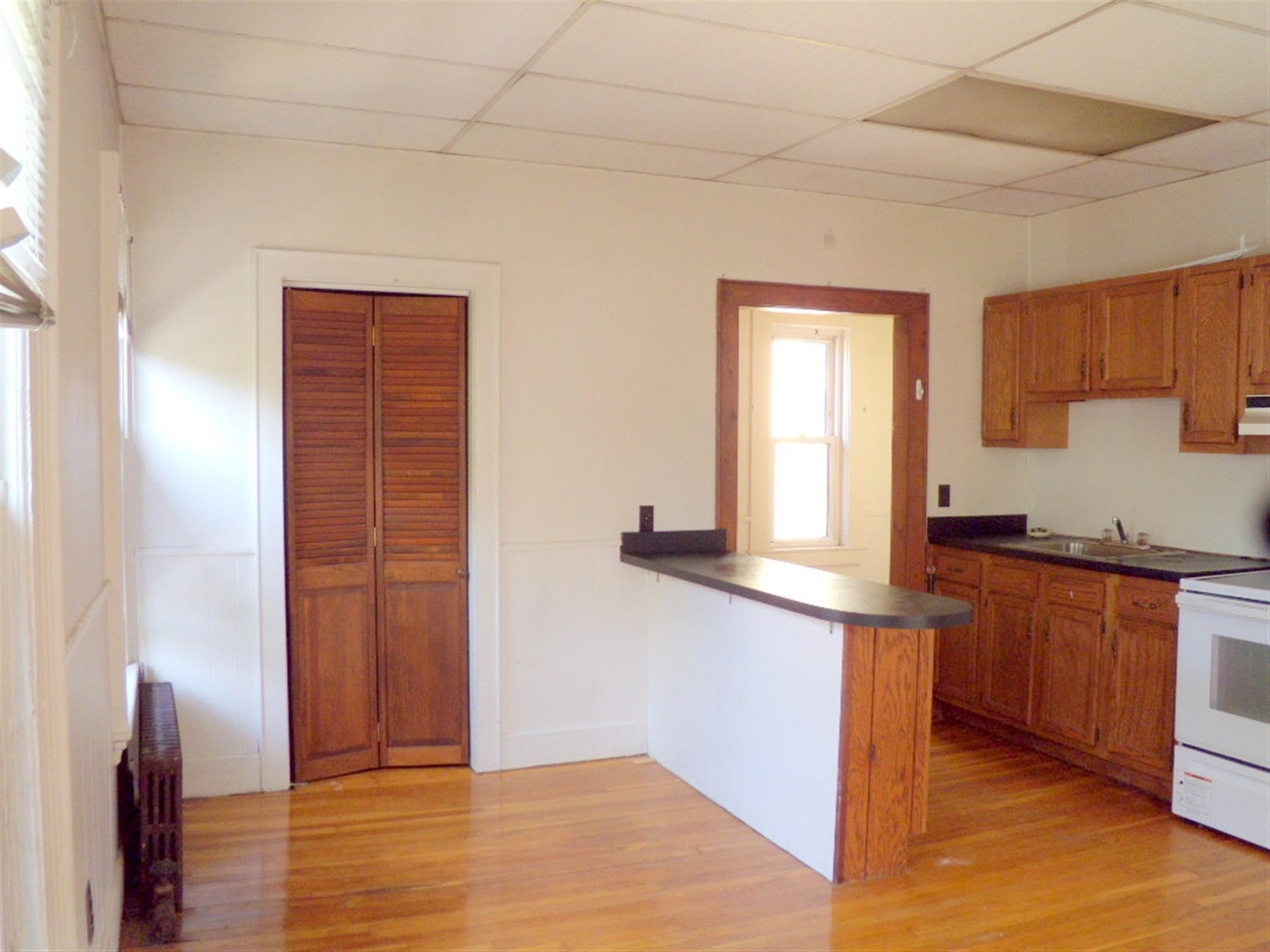 74 Dover St, Davis Square