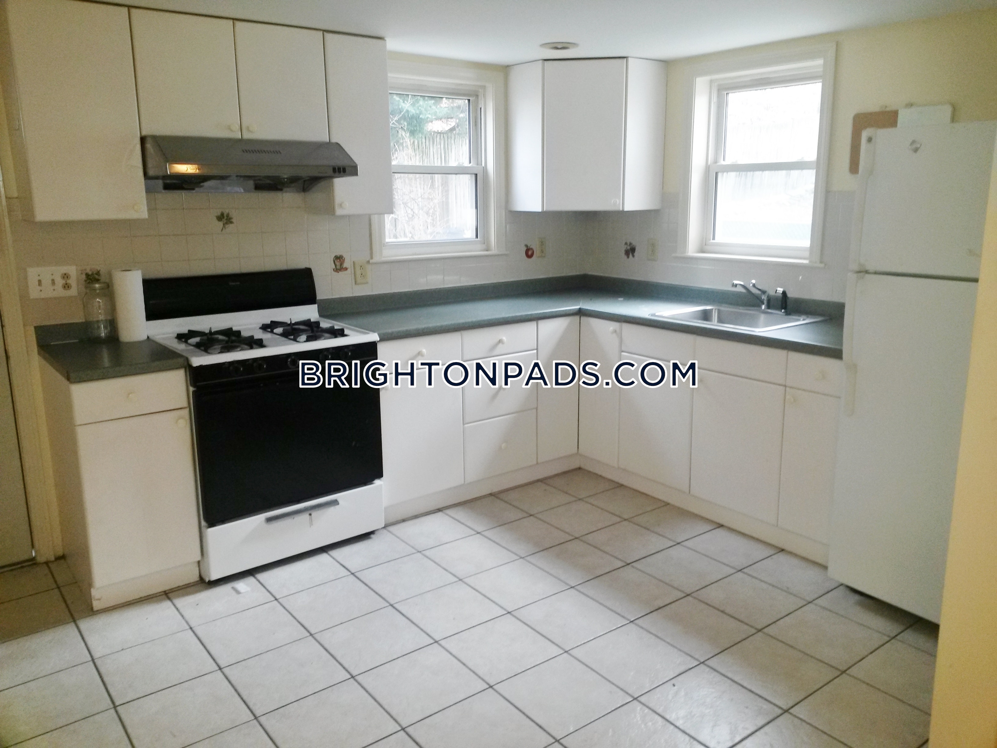 2 Platt Rd, Brighton