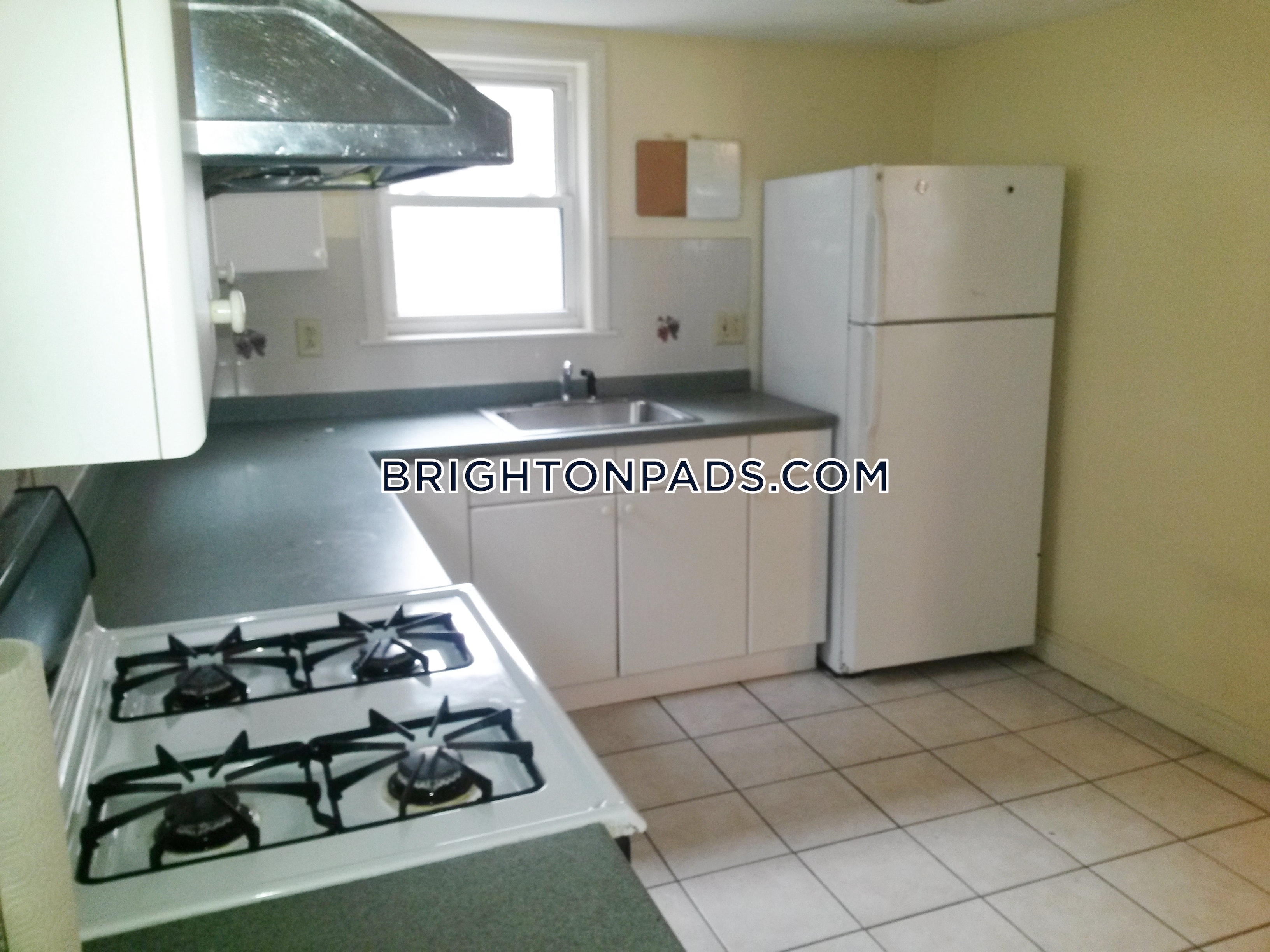 2 Platt Rd, Brighton