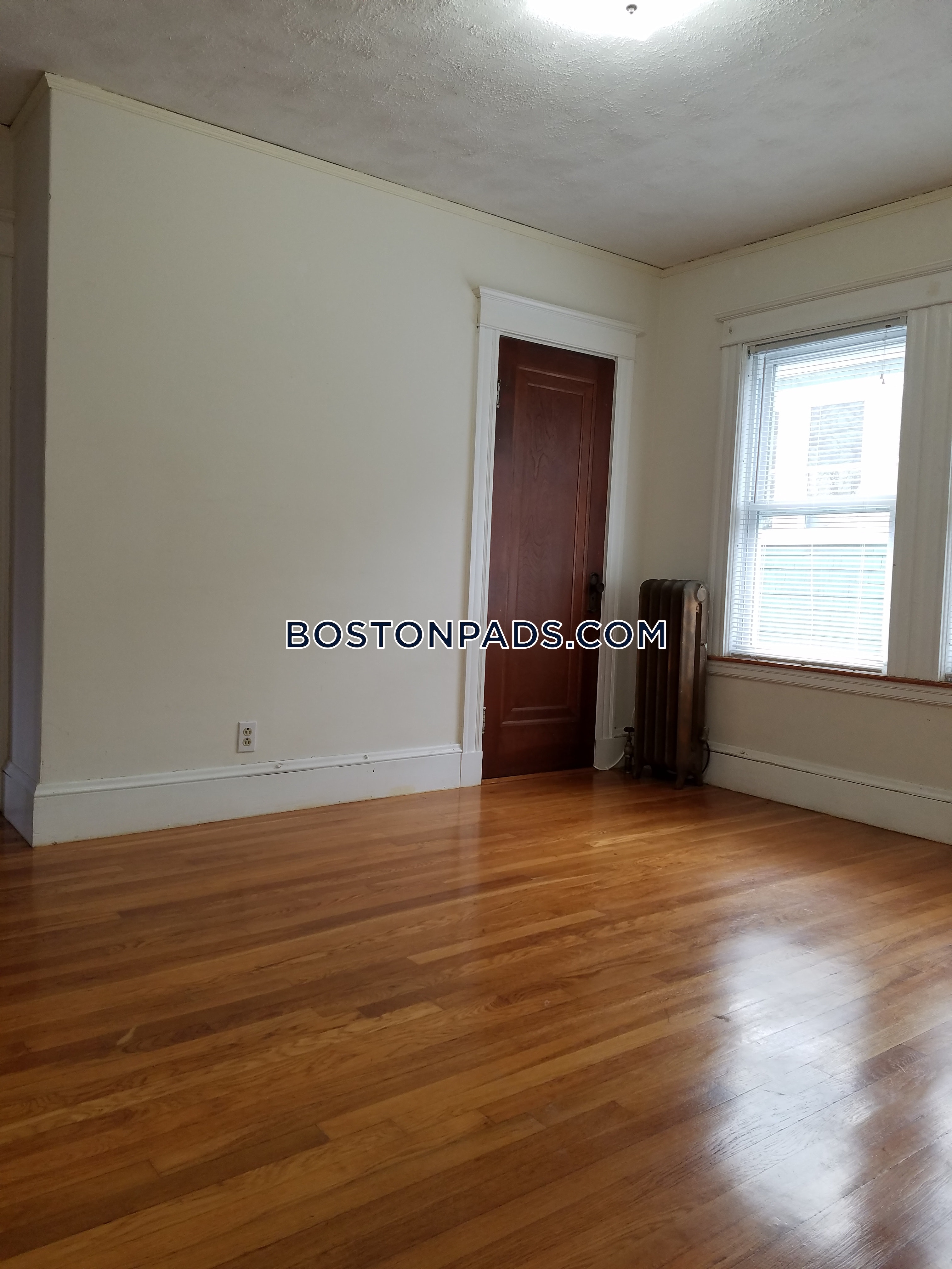 61 Newport St, Arlington