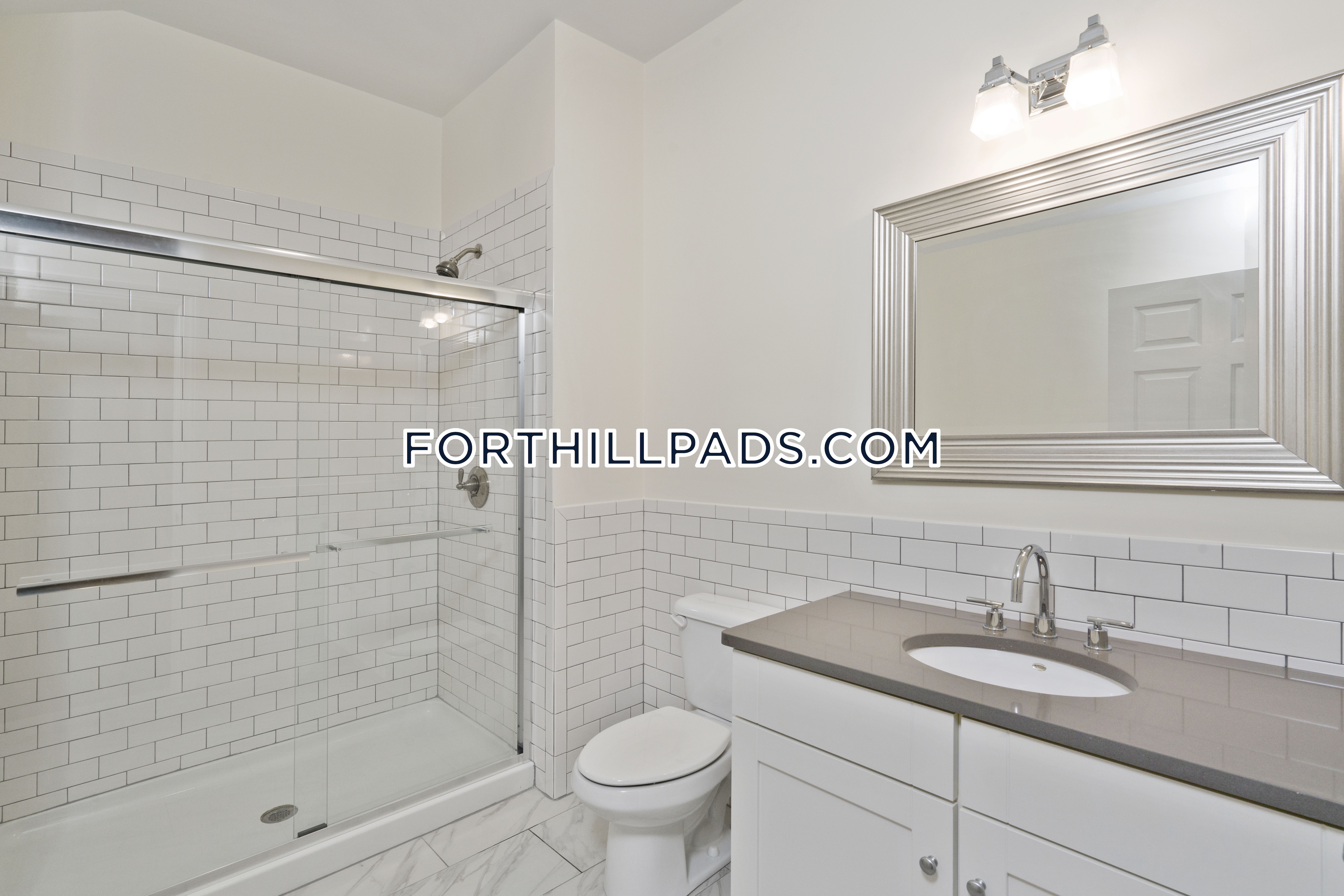 130 Roxbury St, Roxbury