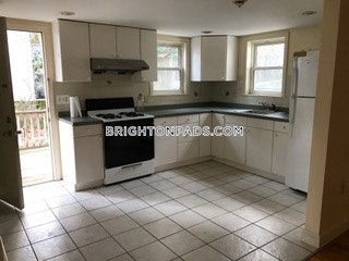 2 Platt Rd, Brighton