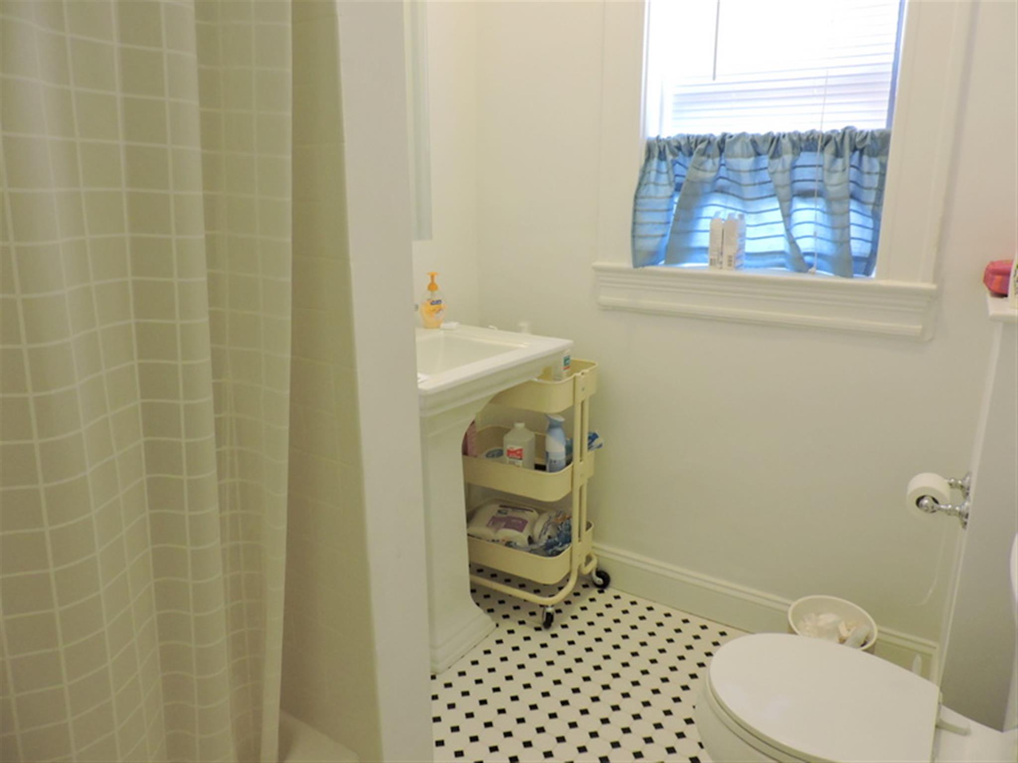 84 Prescott St, Harvard Square