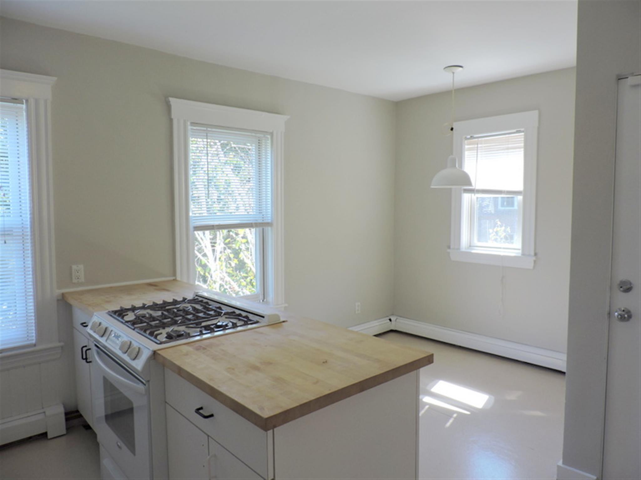 8 Chapman Pl, Harvard Square