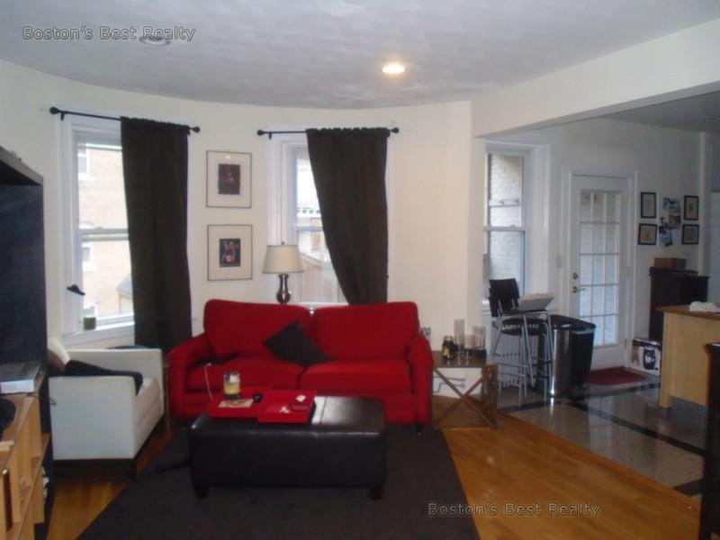 69 Babcock St, Coolidge Corner