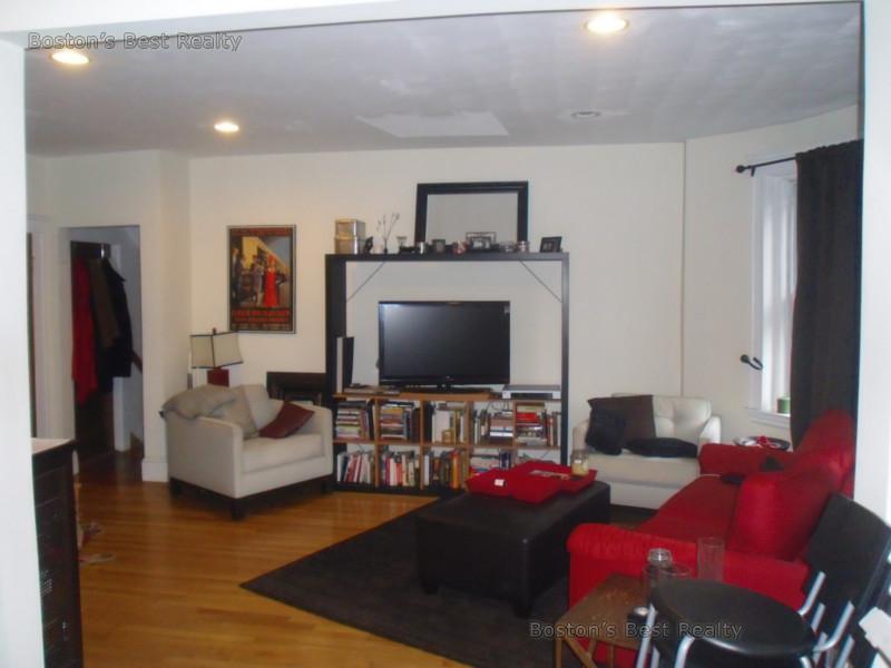 69 Babcock St, Coolidge Corner