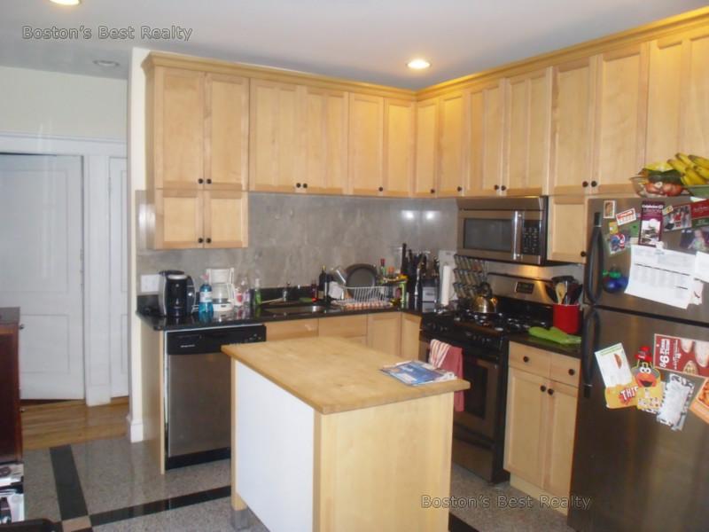 69 Babcock St, Coolidge Corner