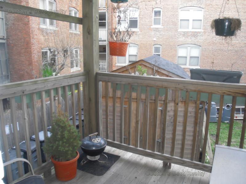 69 Babcock St, Coolidge Corner