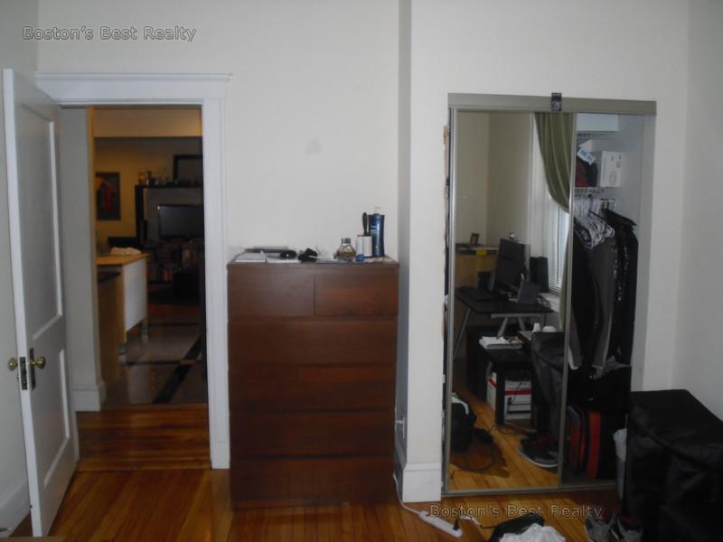 69 Babcock St, Coolidge Corner