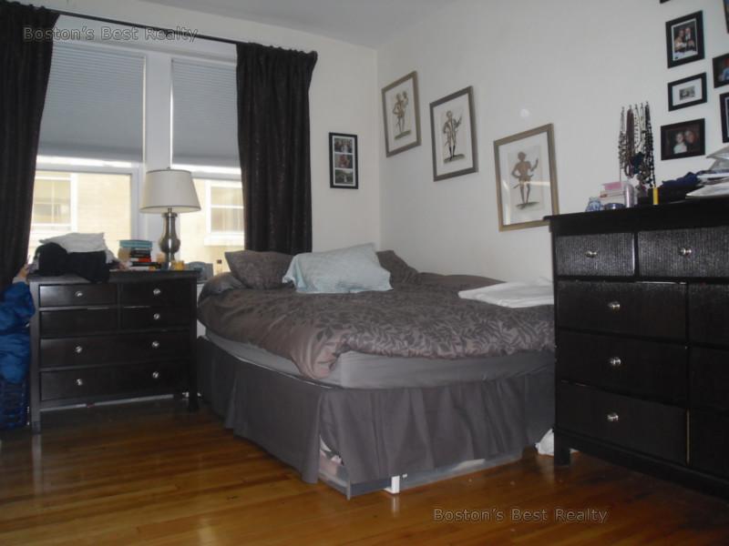 69 Babcock St, Coolidge Corner