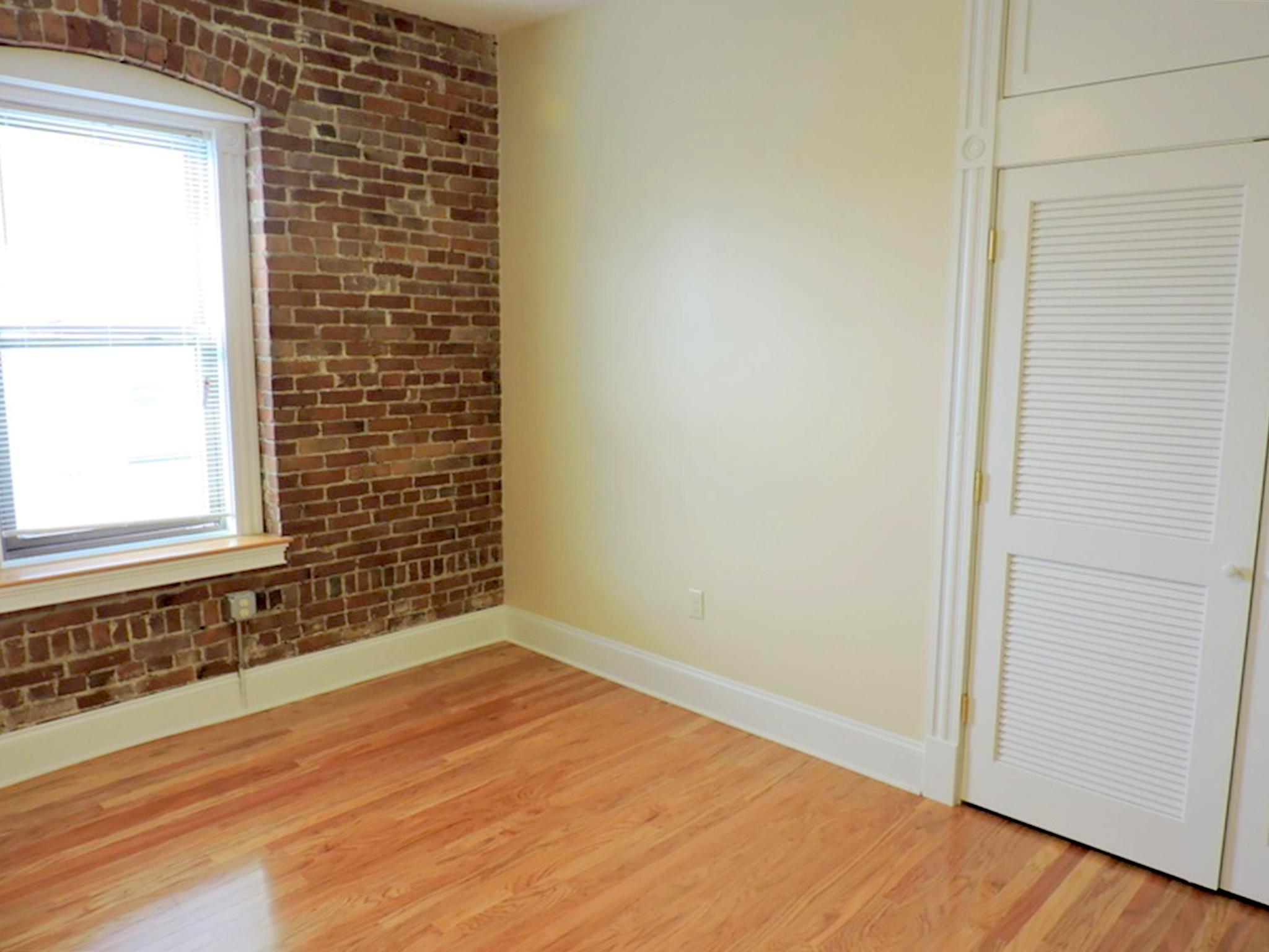 884 Massachusetts, Central Square