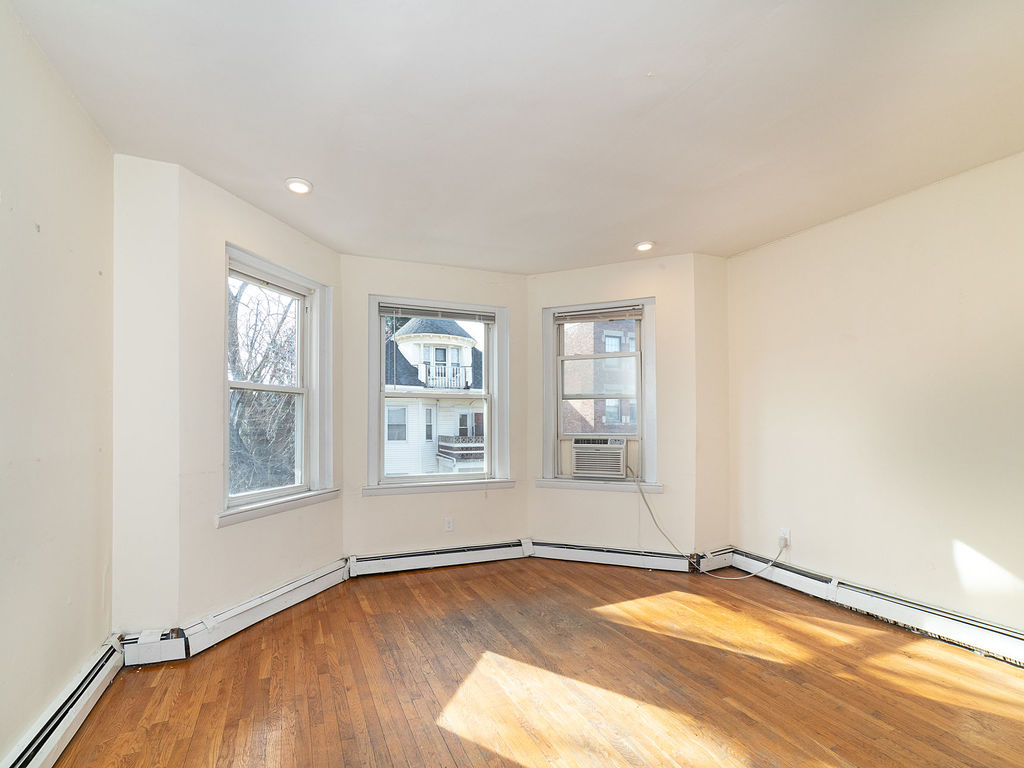 25 Chester St, Allston