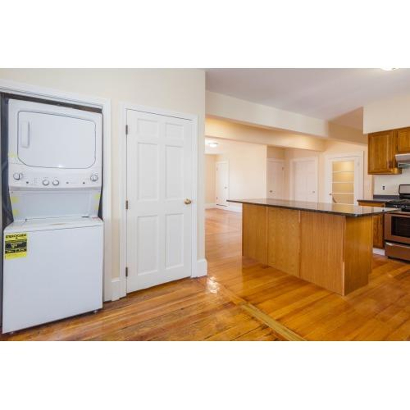 39 Falkland St, Brighton