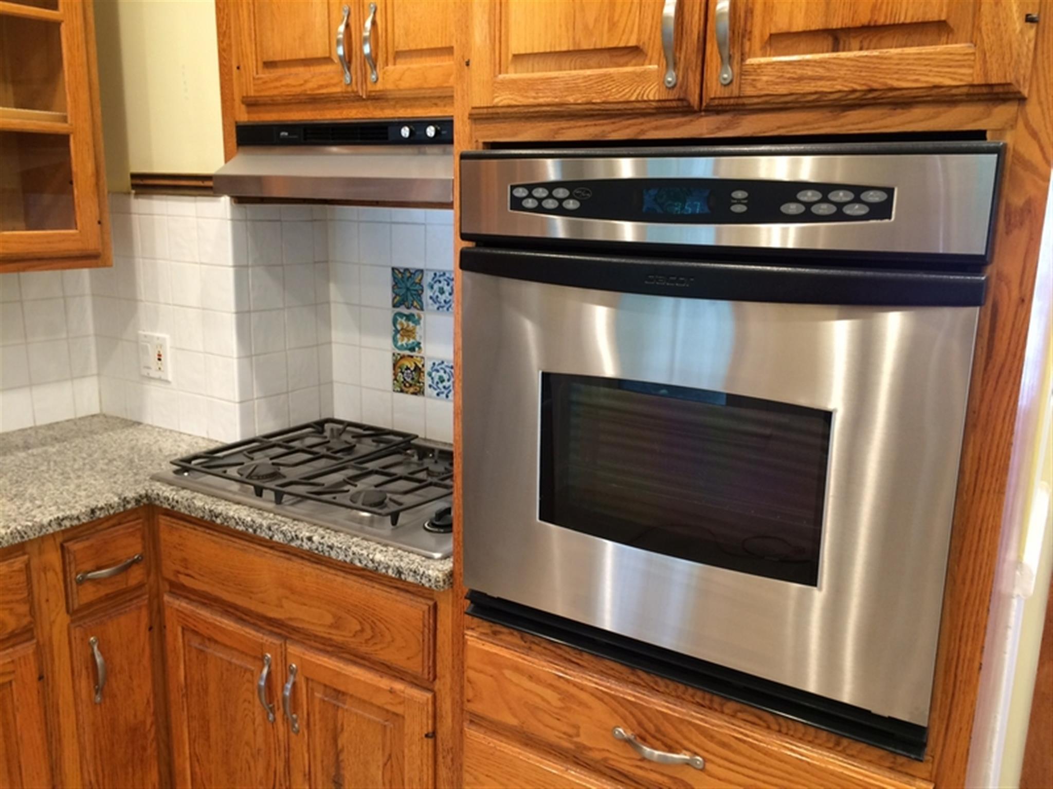 12 Pleasant St, Porter Square