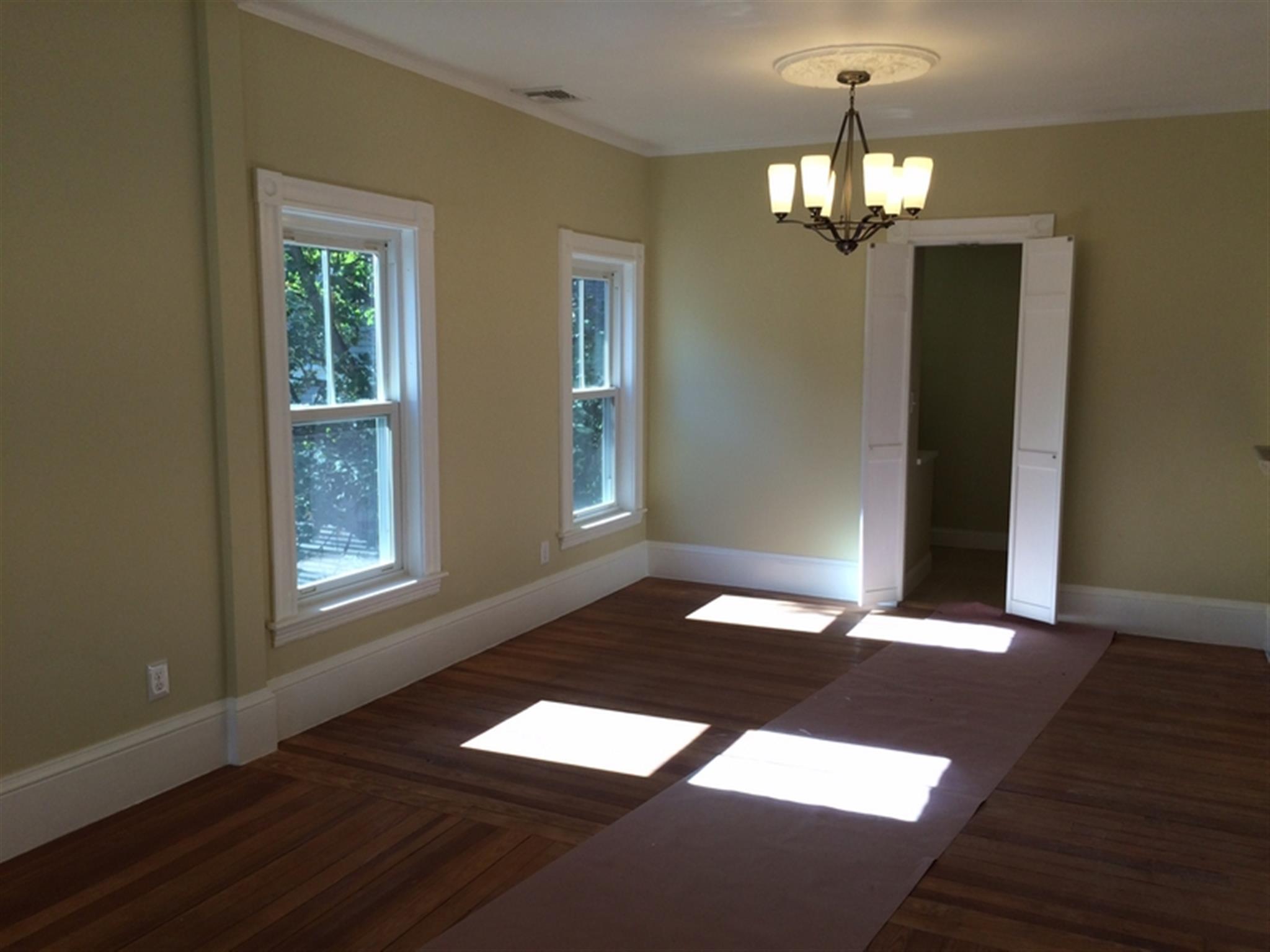 12 Pleasant St, Porter Square