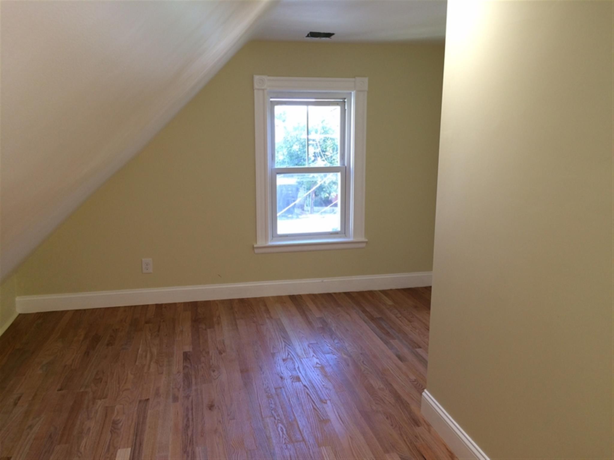 12 Pleasant St, Porter Square