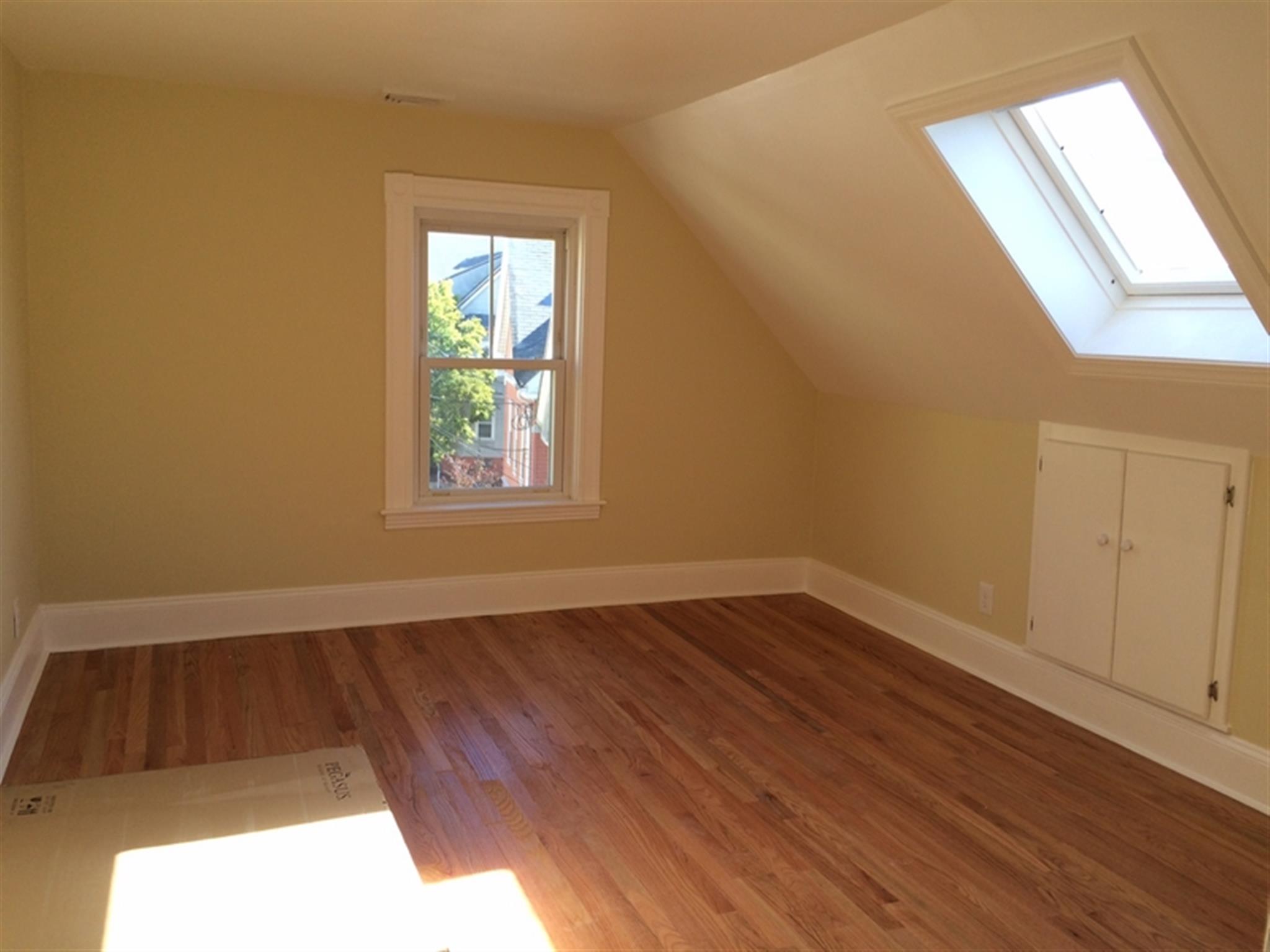 12 Pleasant St, Porter Square