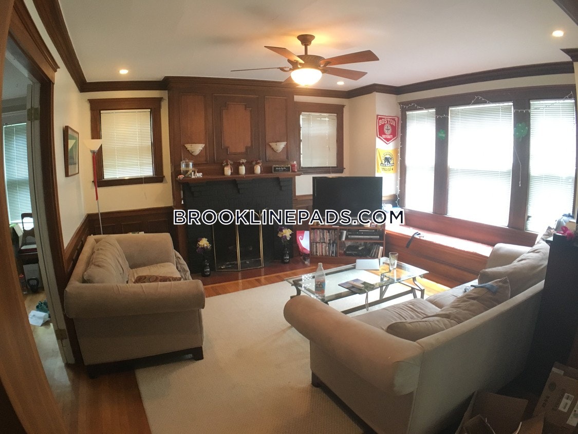 7 Addington Rd, Washington Square