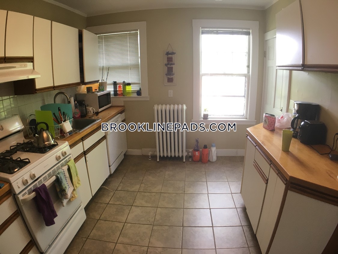 7 Addington Rd, Washington Square