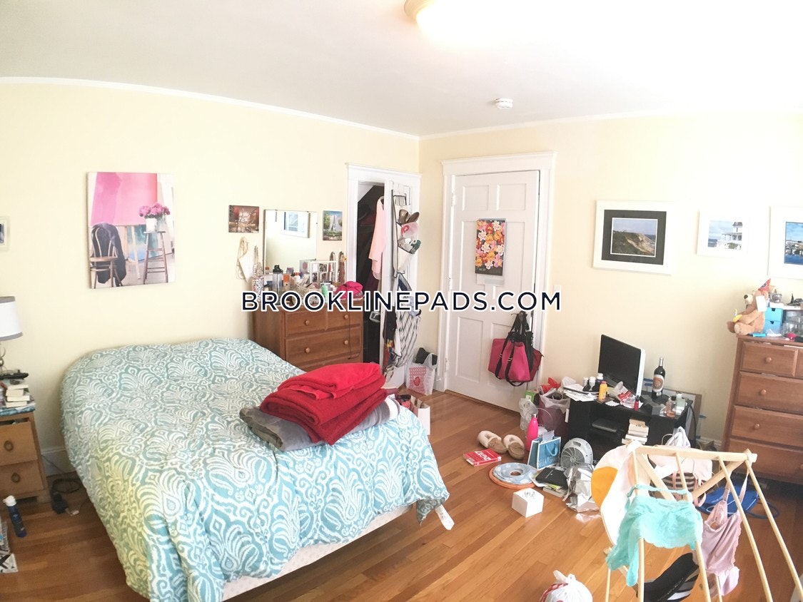 7 Addington Rd, Washington Square