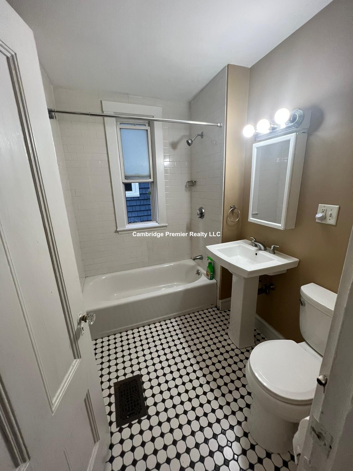 15 Atherton St, Spring Hill