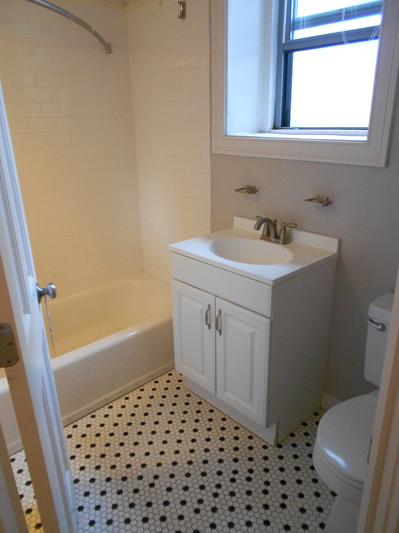 15 Edgerly Rd, Fenway