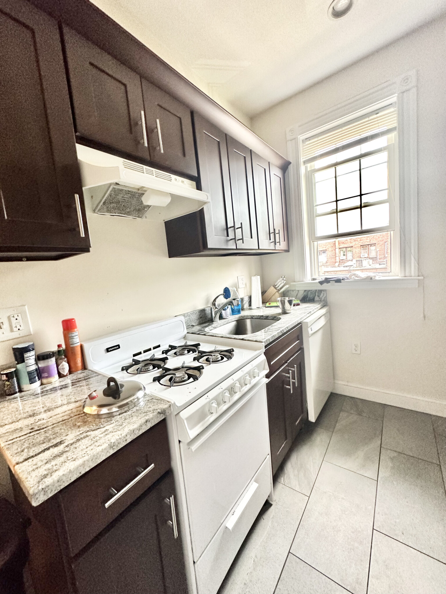 15 Glenville Ave, Allston