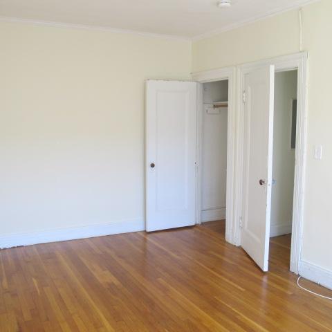 15 Glenville Ave, Allston