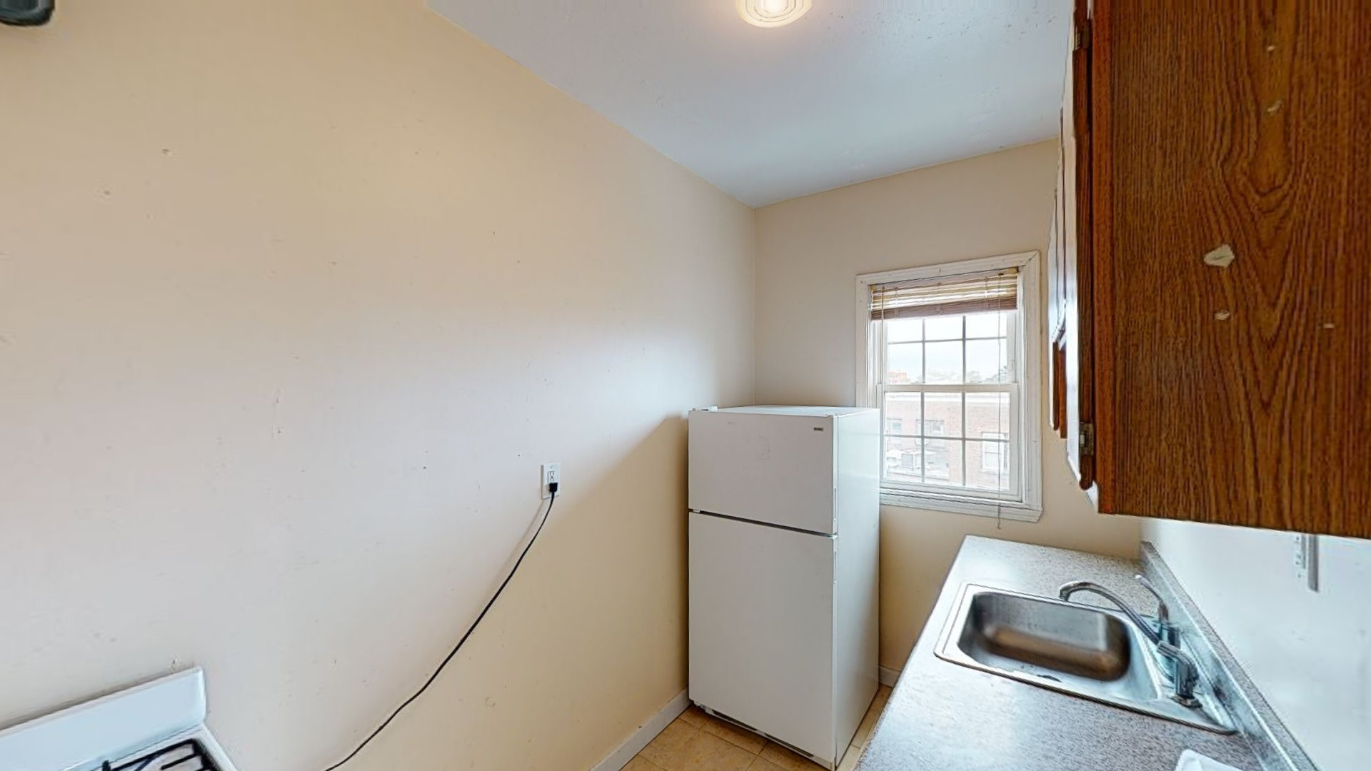 15 Glenville Ave, Allston