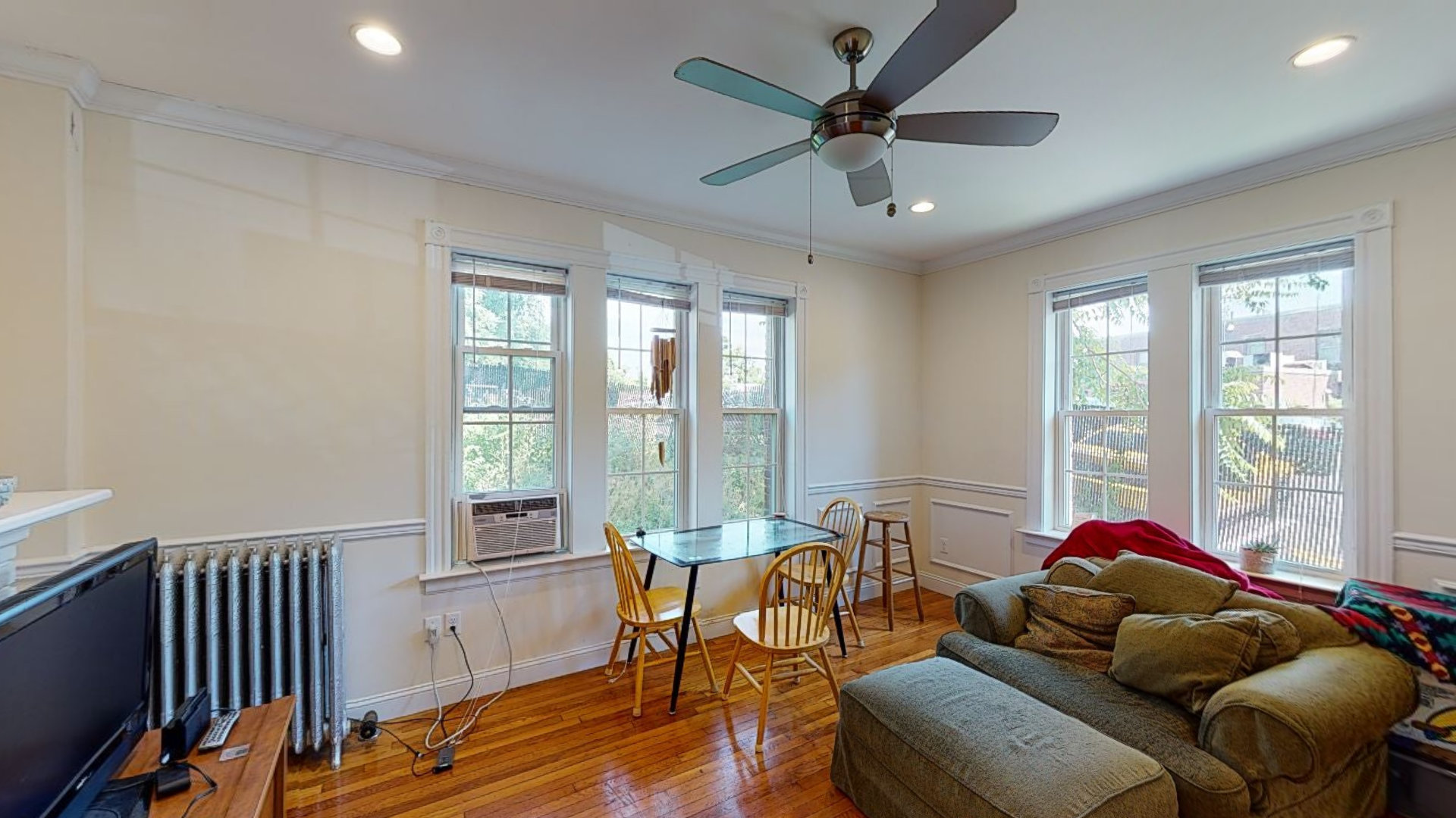 15 Glenville Ave,, Allston