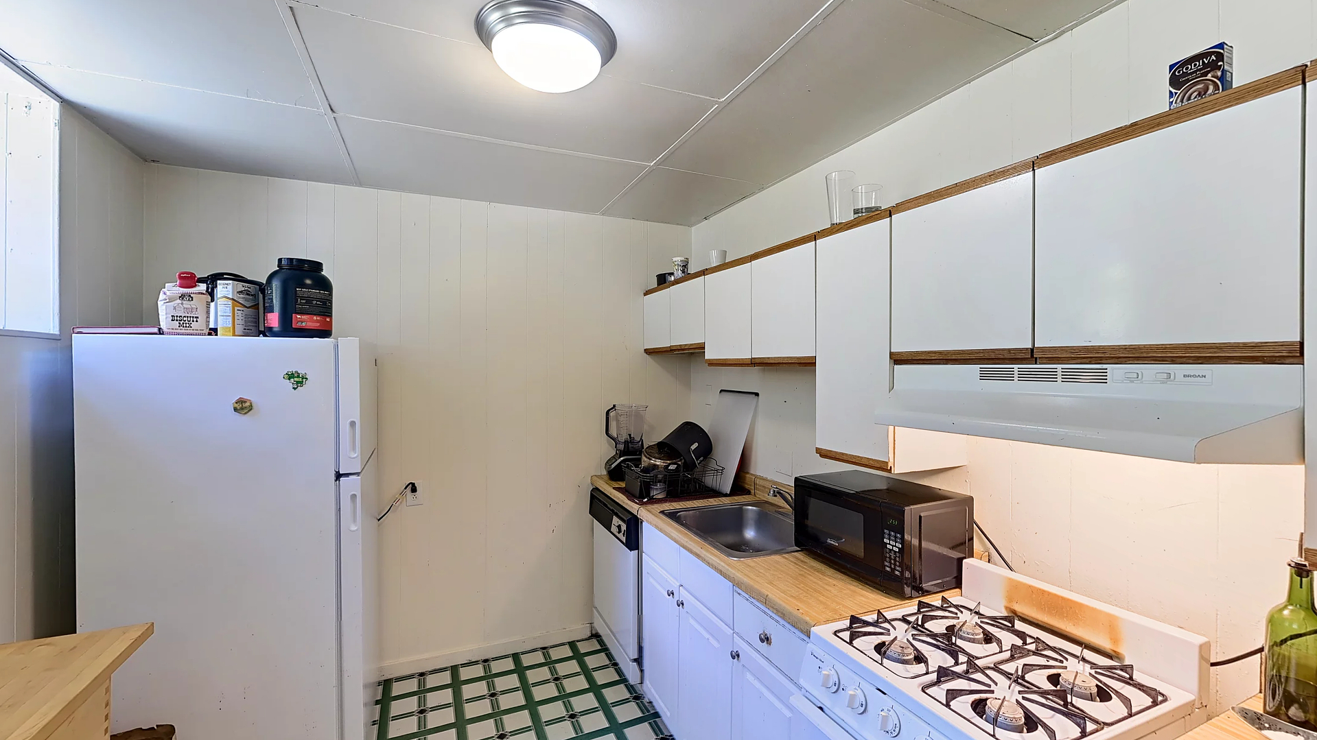 15 Glenville Ave, Allston