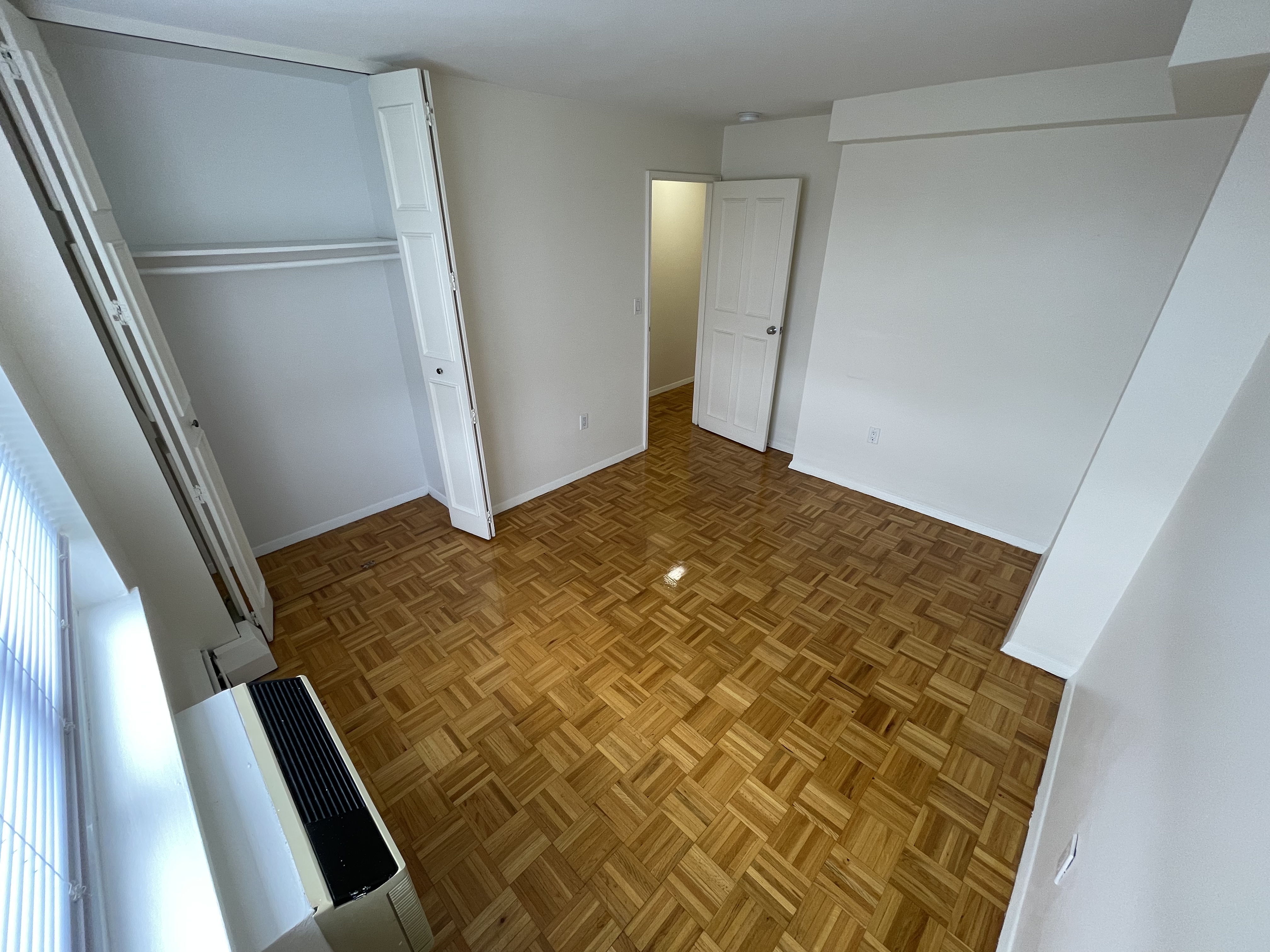 185 Freeman St, Longwood