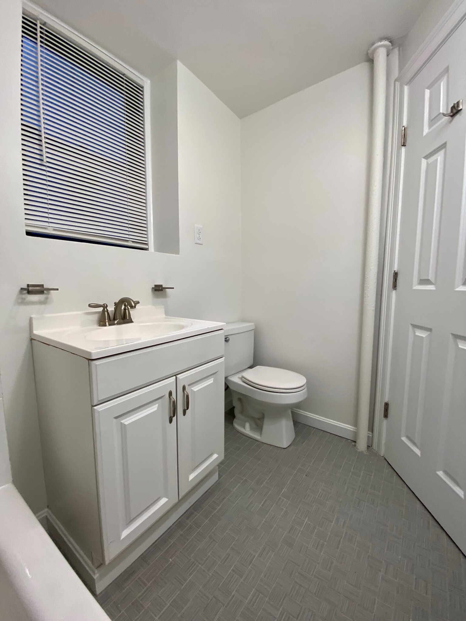 15 Edgerly Rd, Fenway