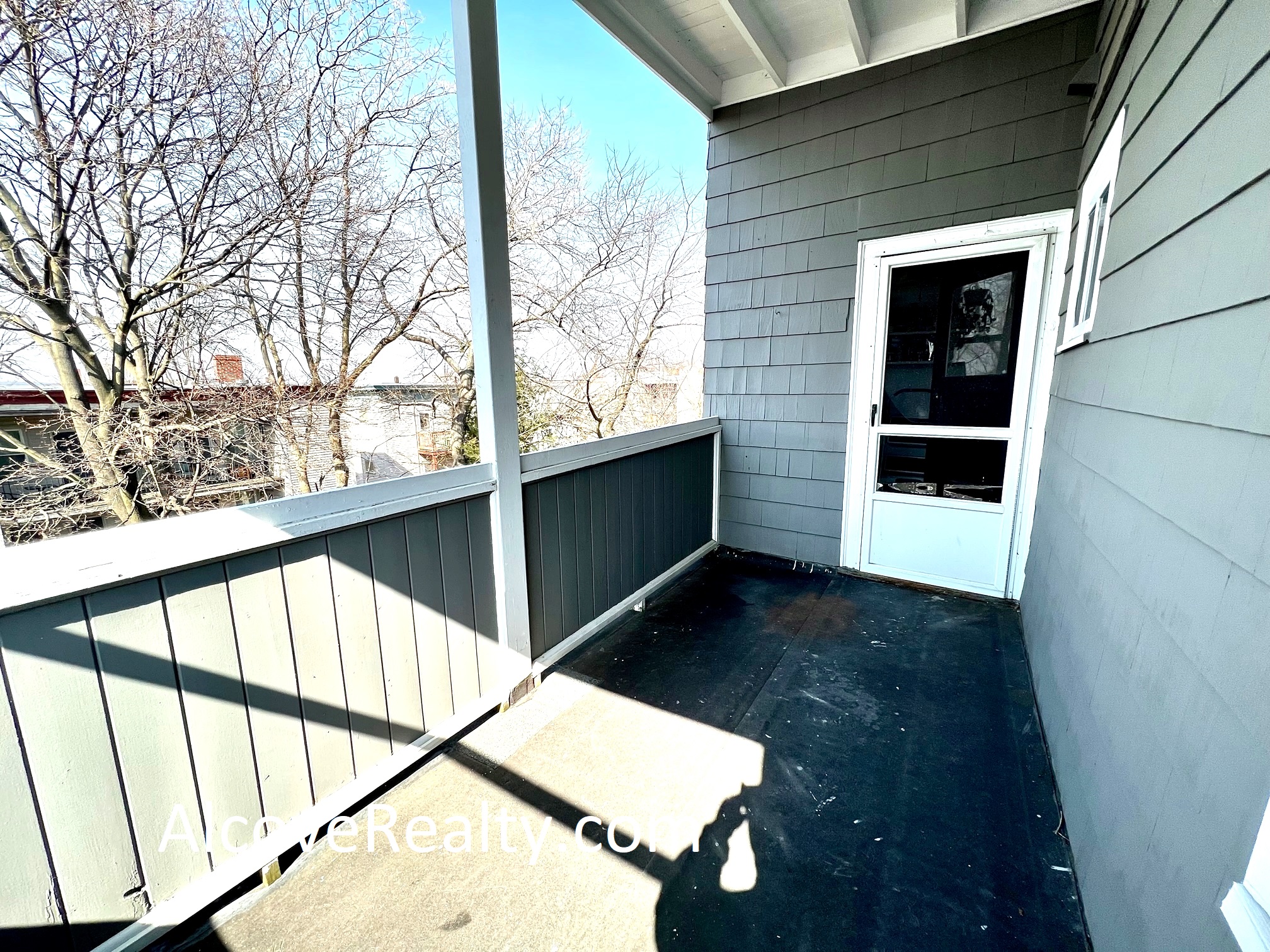 15 Farragut Ave, Teele Square