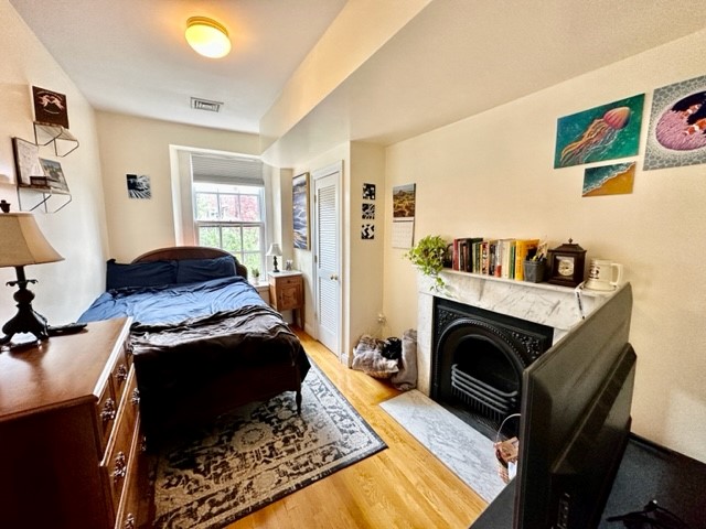 34 Mount Vernon St, Beacon Hill