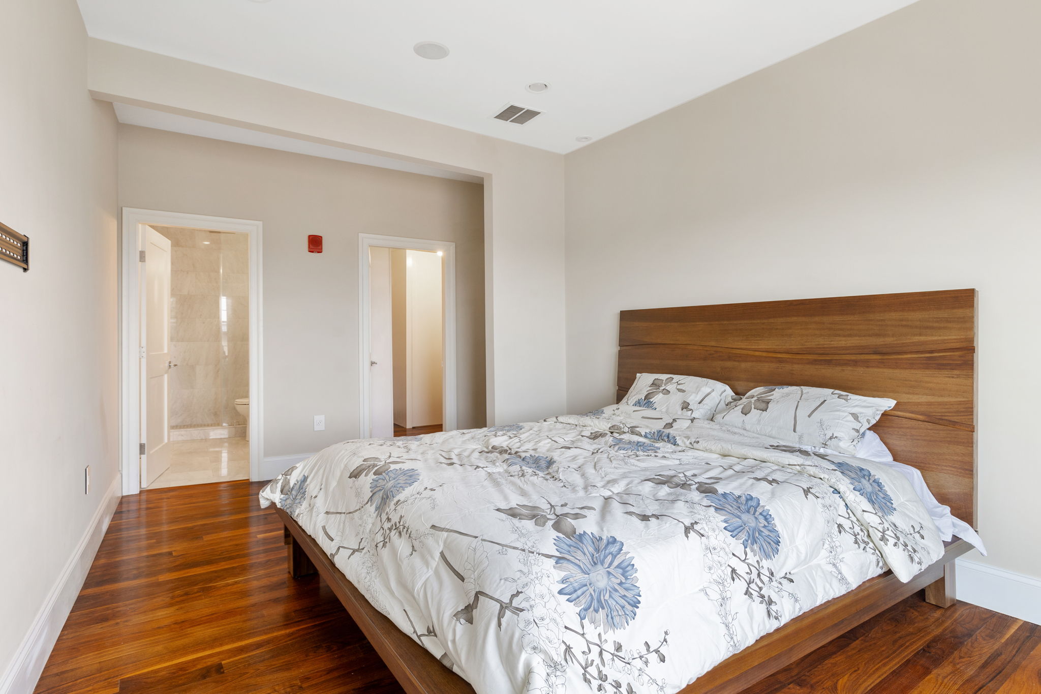 99 D St, South Boston