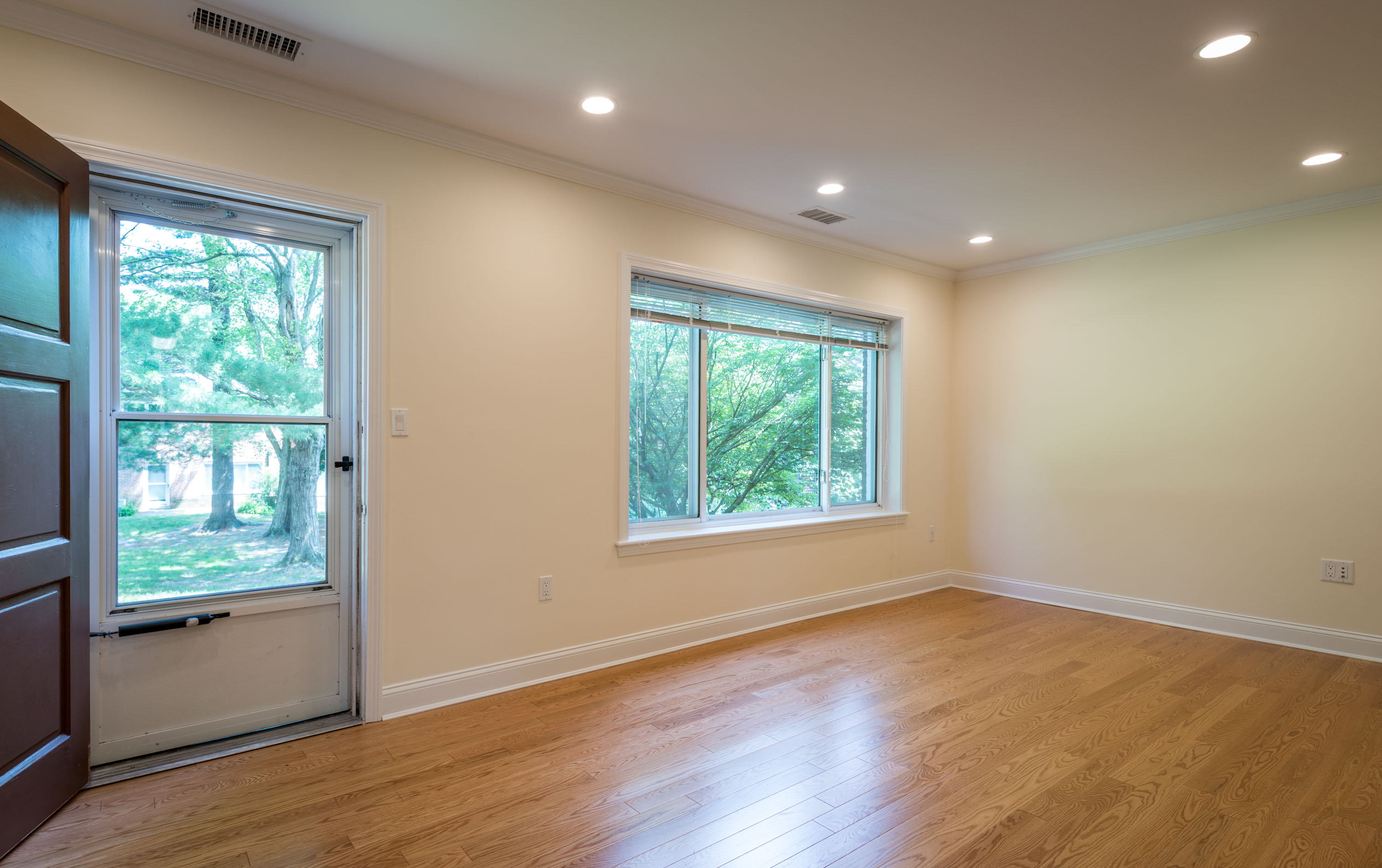 46 Independence Ave, Quincy