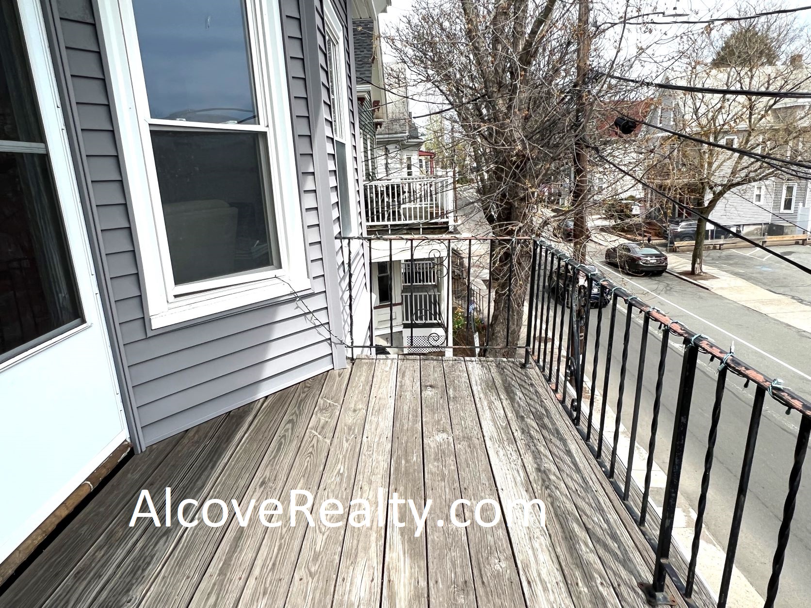 10 Cutter Ave, Davis Square