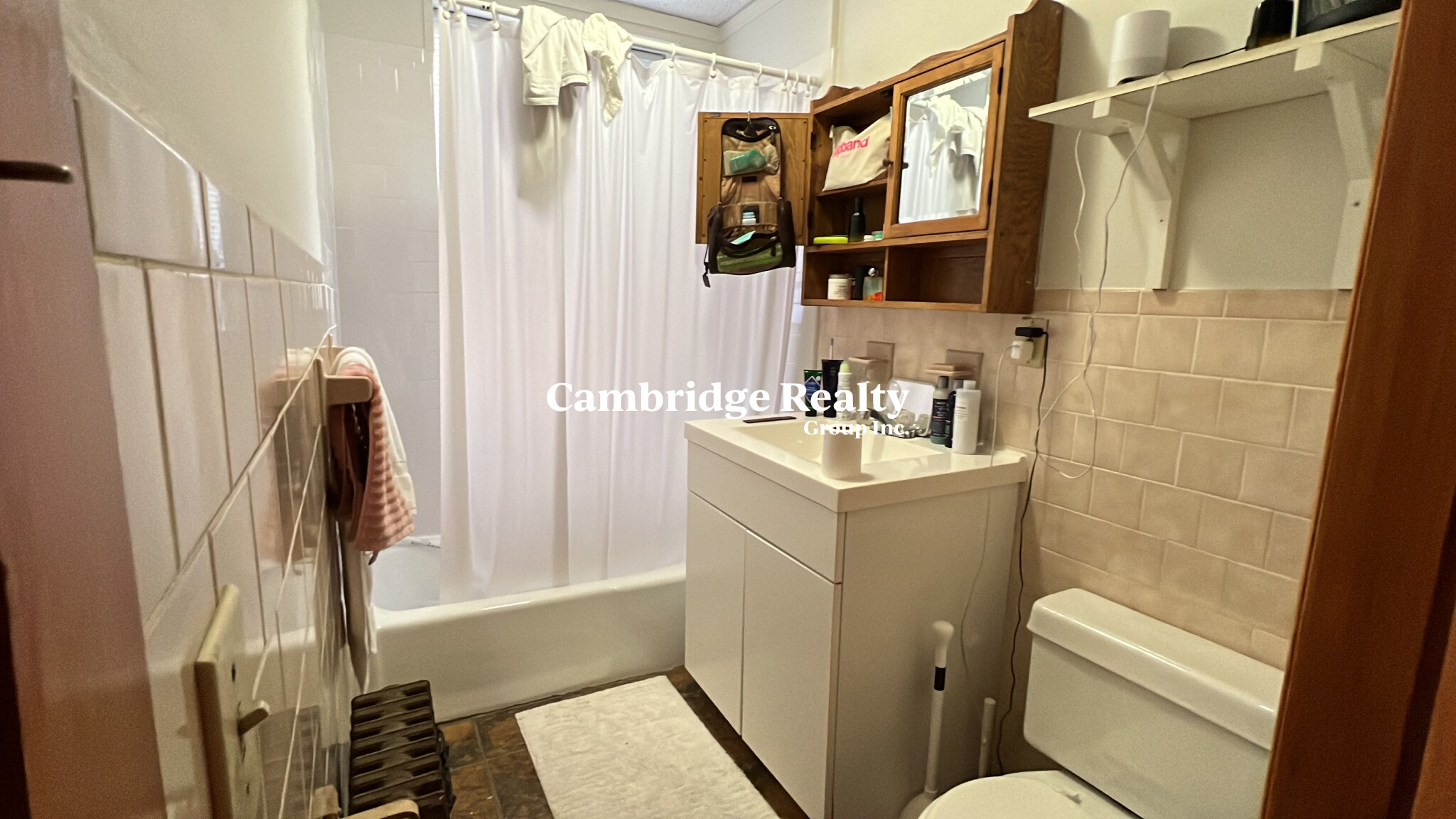 1010 Massachusetts Ave, Riverside