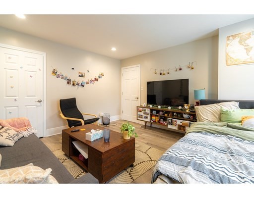 73 Thorndike St, Kendall Square